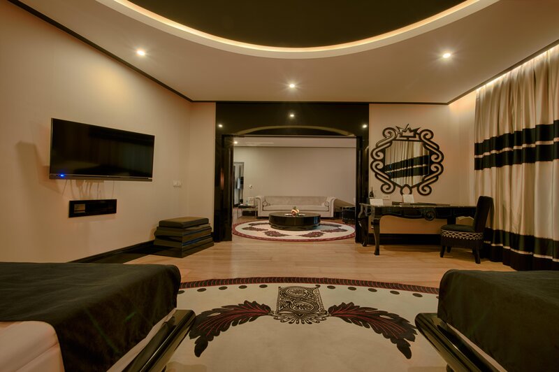 SELECTUM LUXURY RESORT