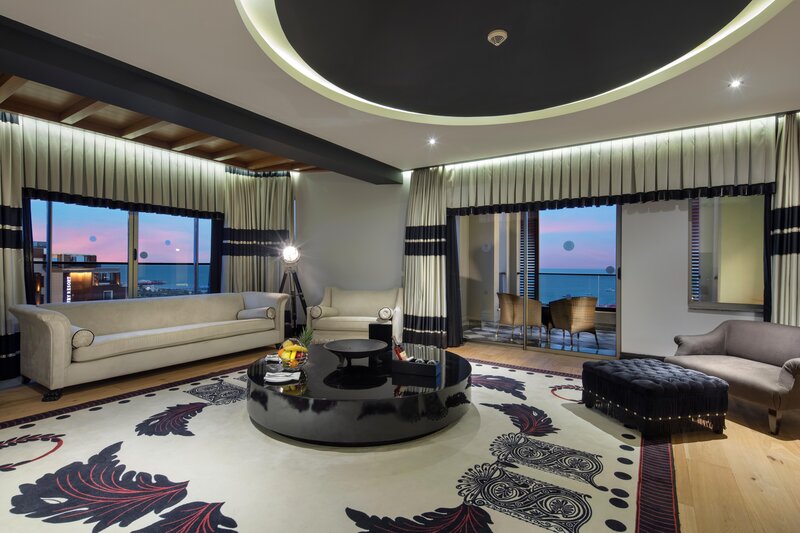 SELECTUM LUXURY RESORT