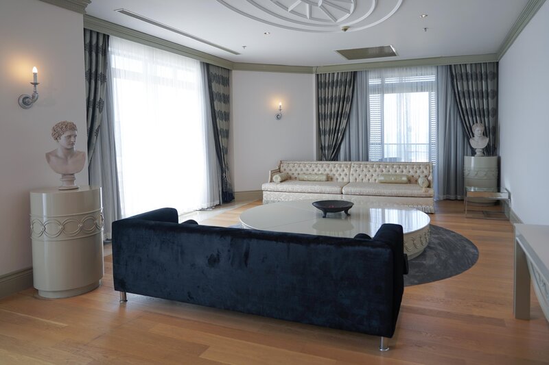 SELECTUM LUXURY RESORT