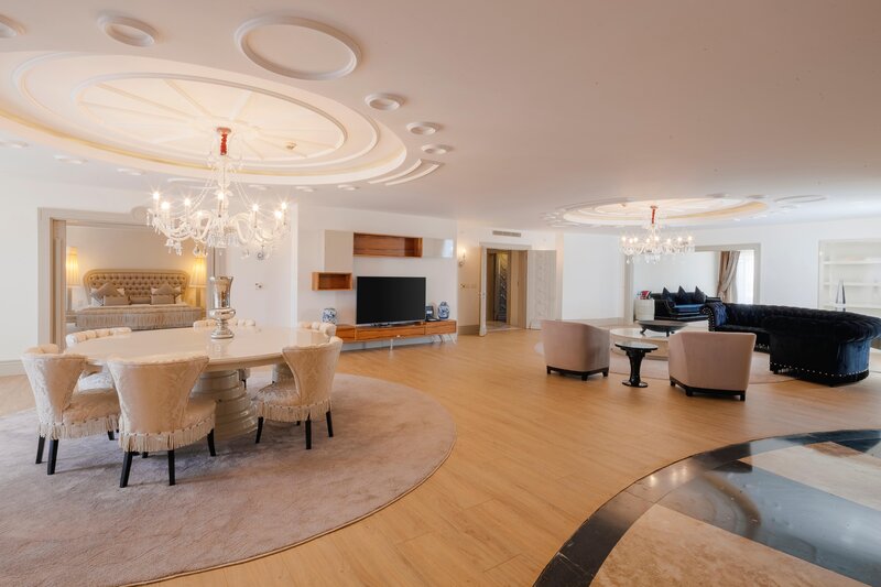 SELECTUM LUXURY RESORT