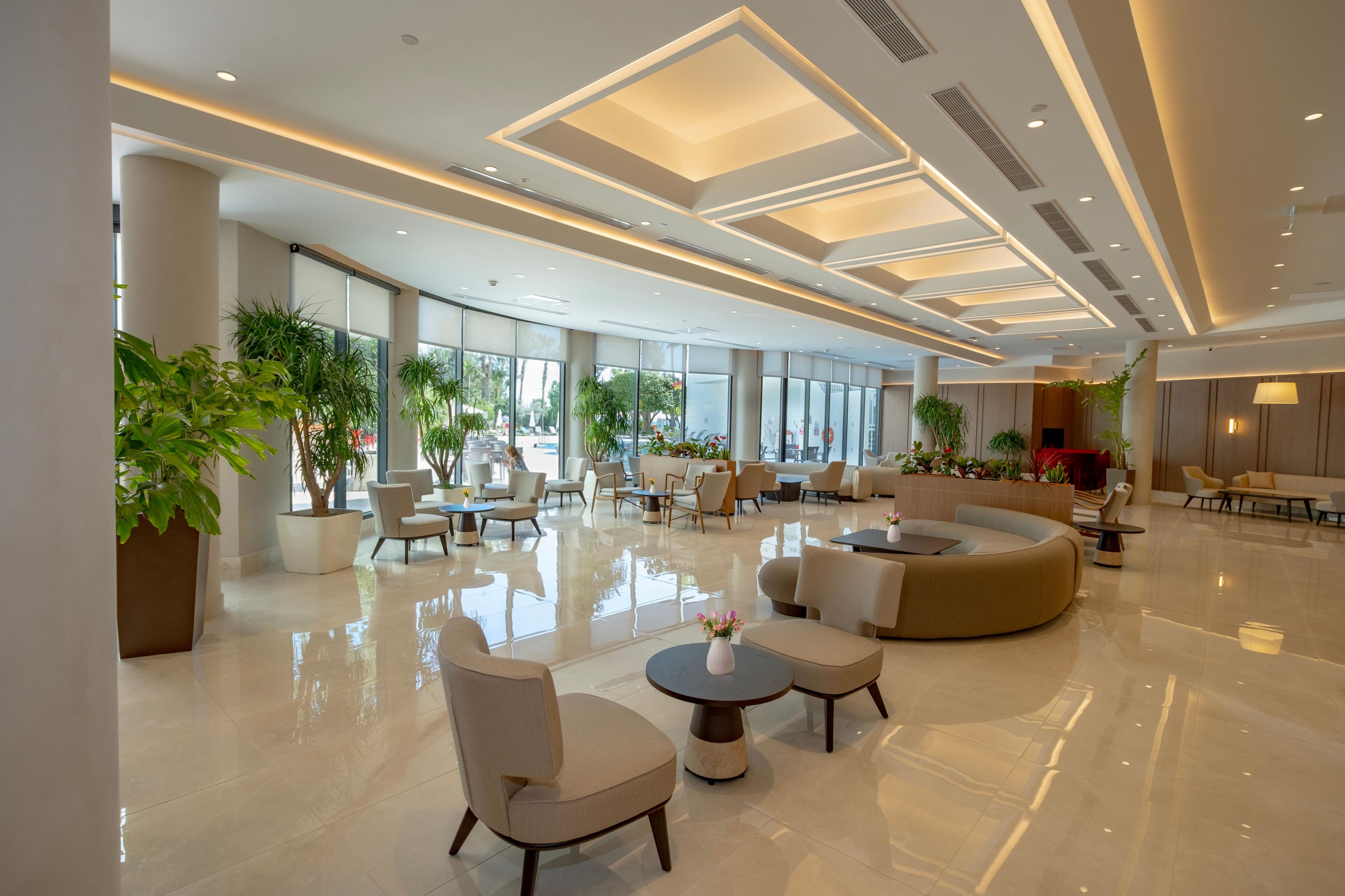 SEVEN SEAS HOTEL LIFE
