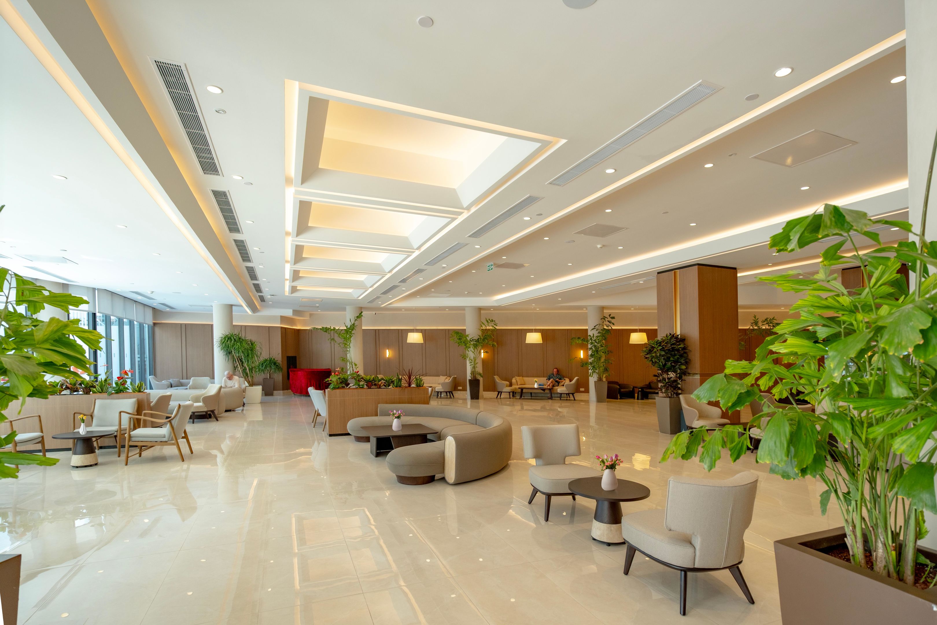 SEVEN SEAS HOTEL LIFE