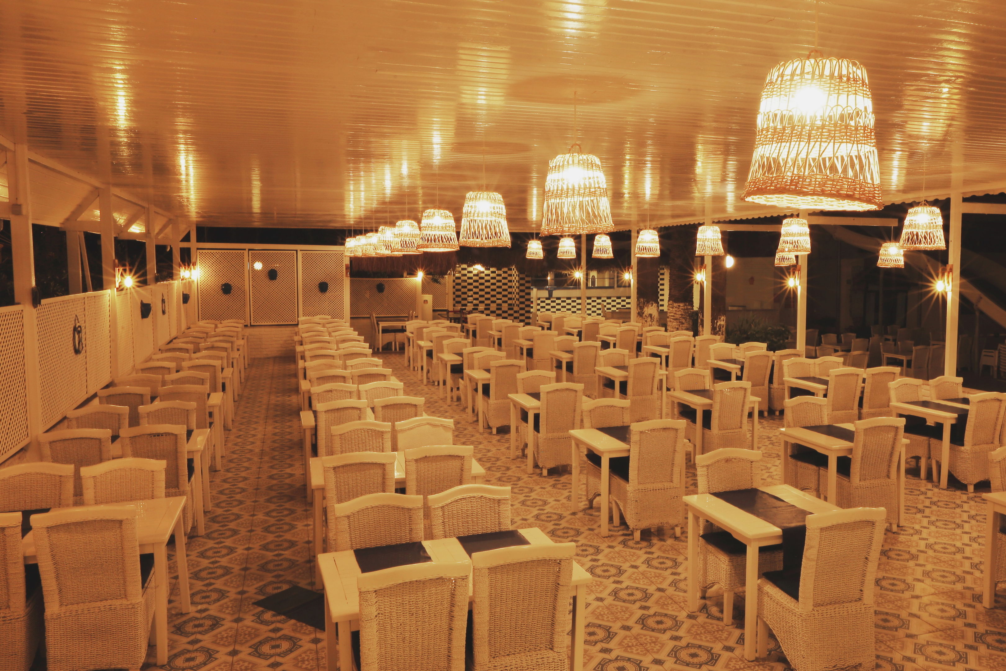 CLUB MUNAMAR BEACH RESORT