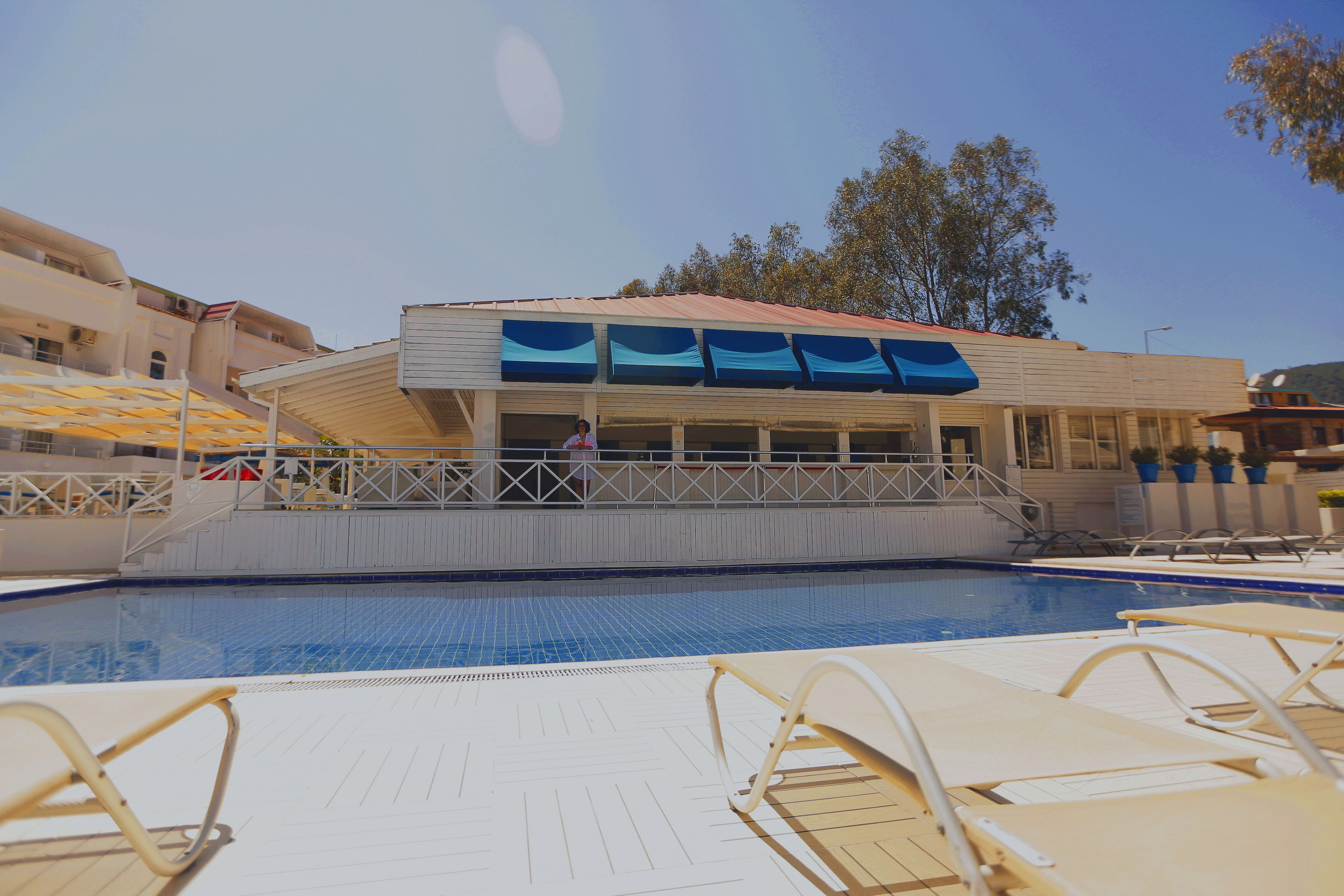CLUB MUNAMAR BEACH RESORT