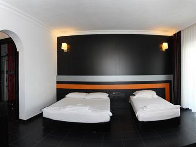 CLUB MUNAMAR BEACH RESORT