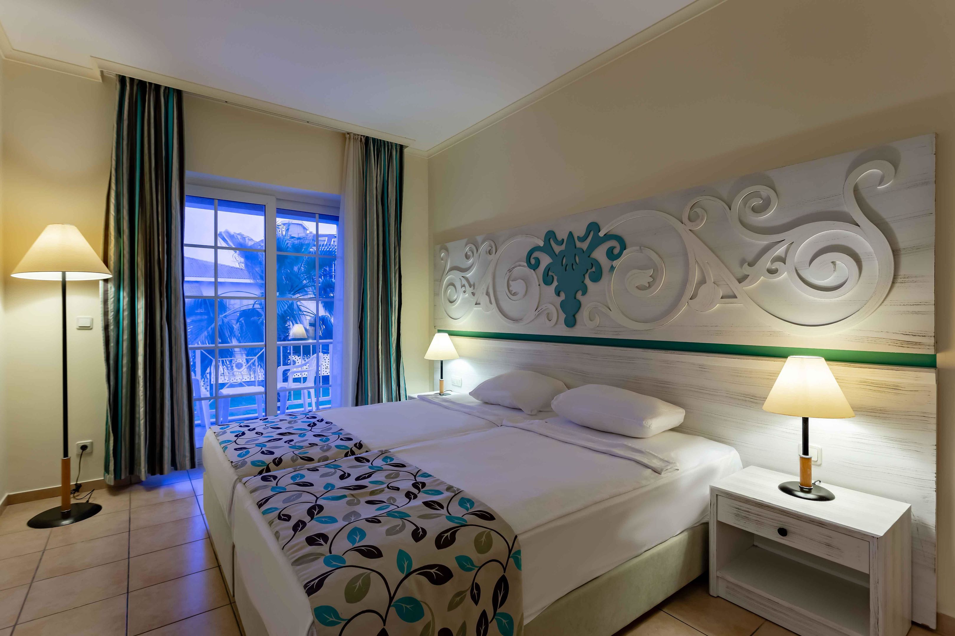 ASTERIA FAMILY RESORT SIDE