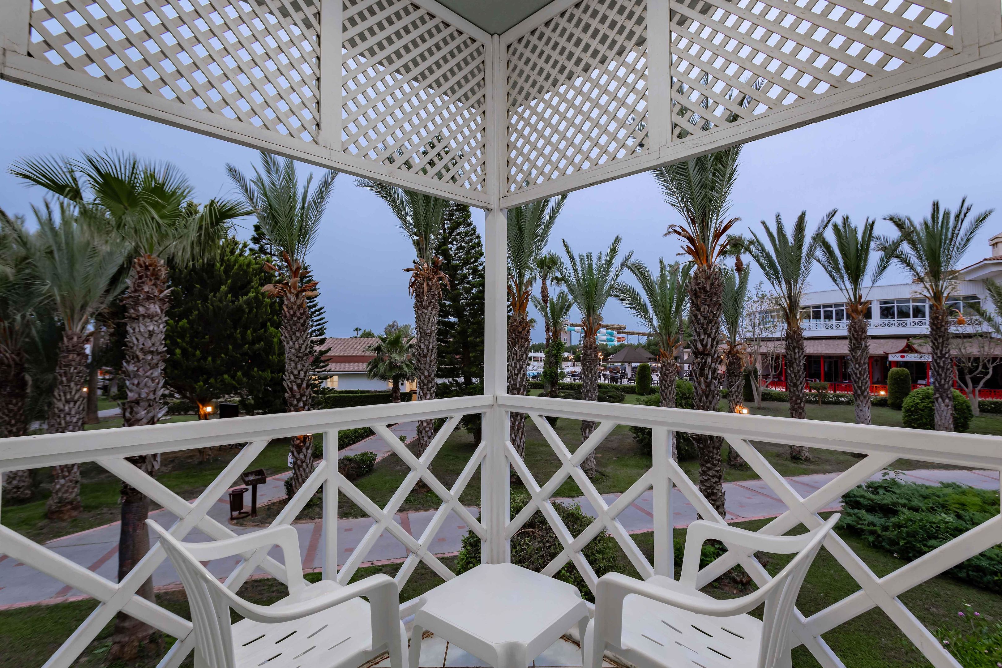 ASTERIA FAMILY RESORT SIDE
