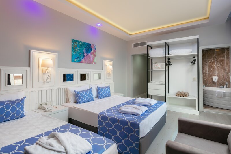 SELECTUM COLOURS SIDE