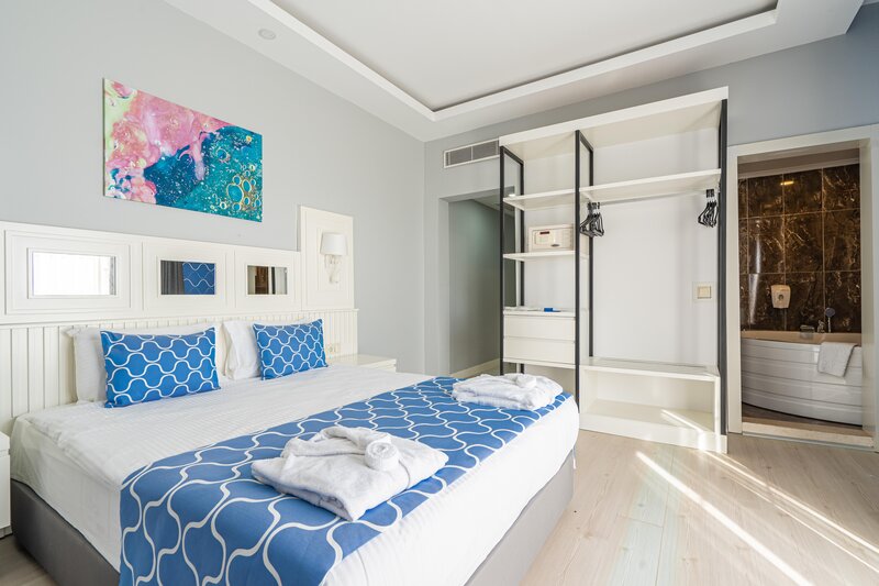 SELECTUM COLOURS SIDE
