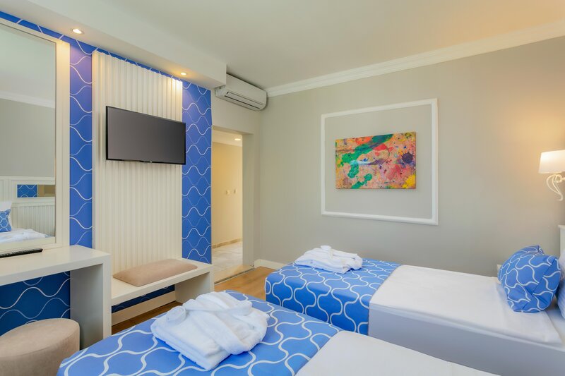 SELECTUM COLOURS SIDE