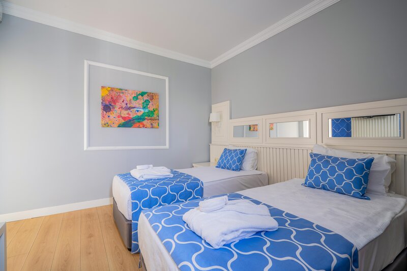 SELECTUM COLOURS SIDE