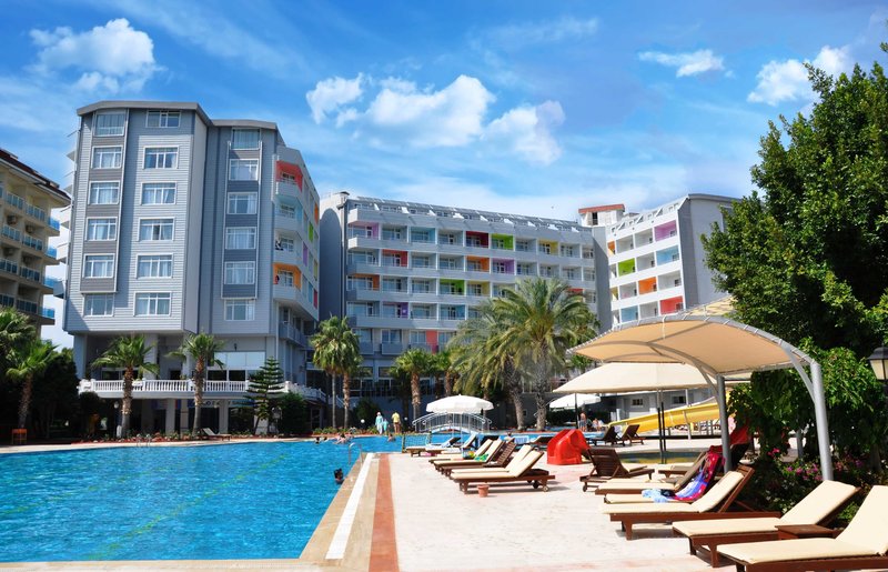 MIRA MERIDIA BEACH HOTEL