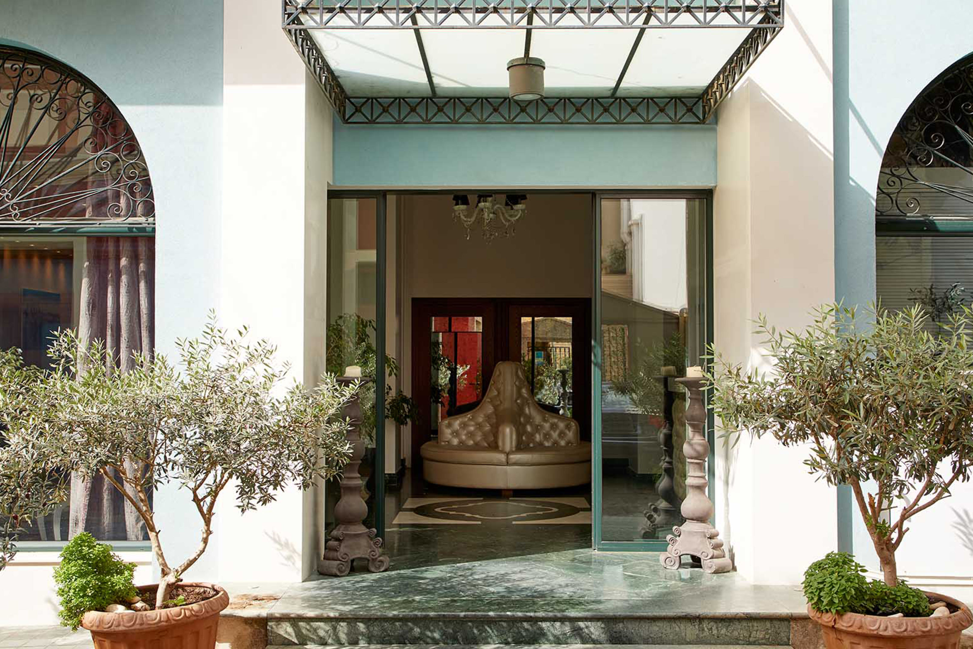DIONI BOUTIQUE HOTEL