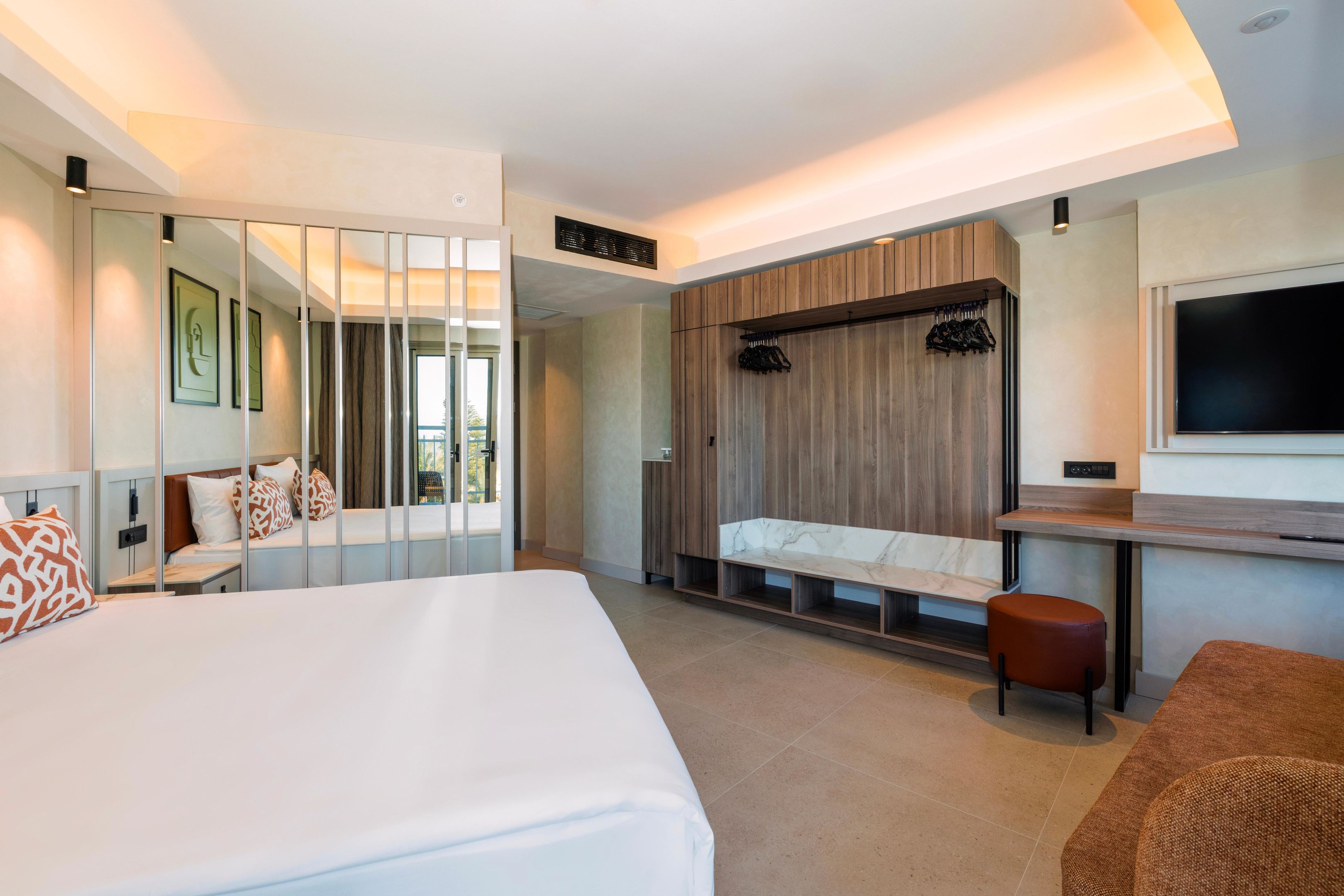 SIDE SUN HOTEL