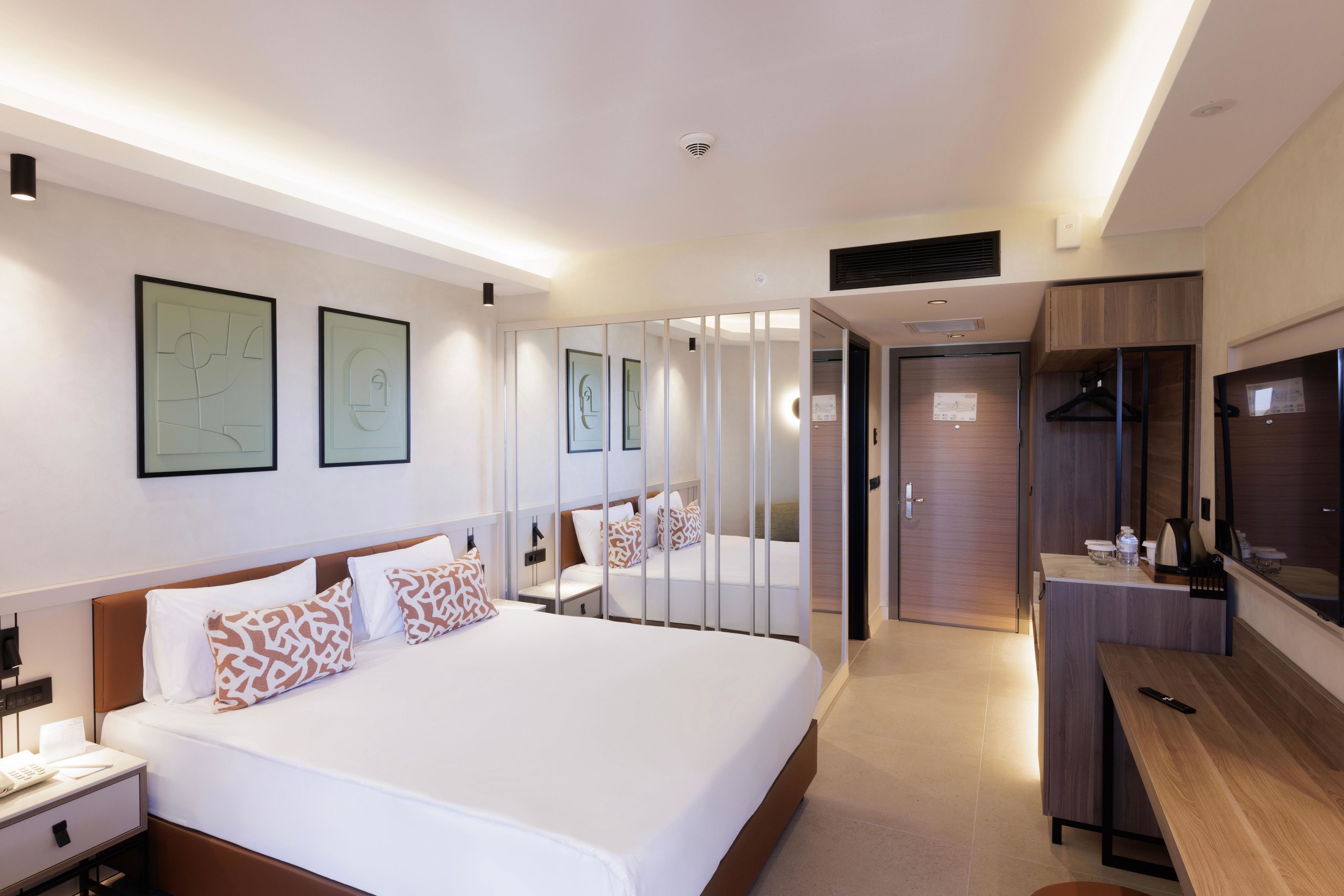 SIDE SUN HOTEL