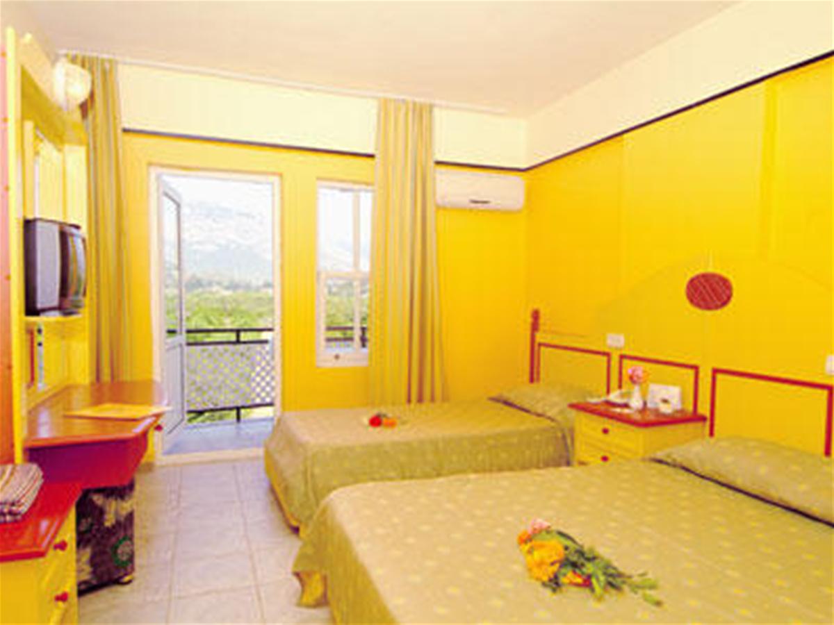 UK HOTEL KIRIS
