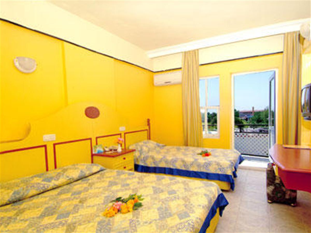 UK HOTEL KIRIS