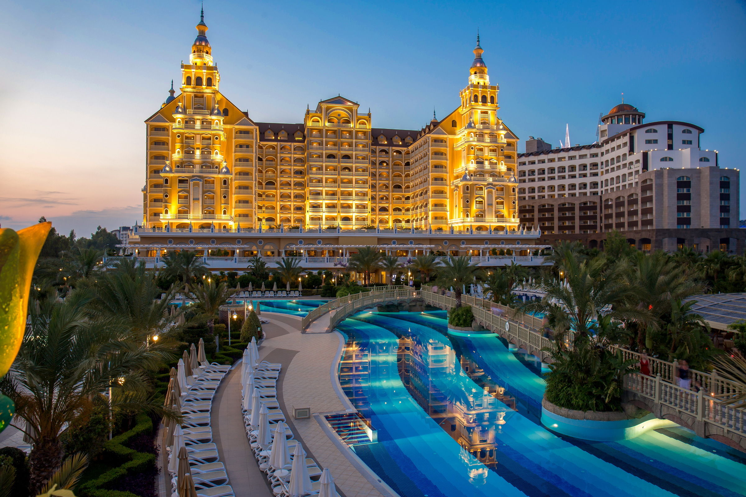 ROYAL HOLIDAY PALACE