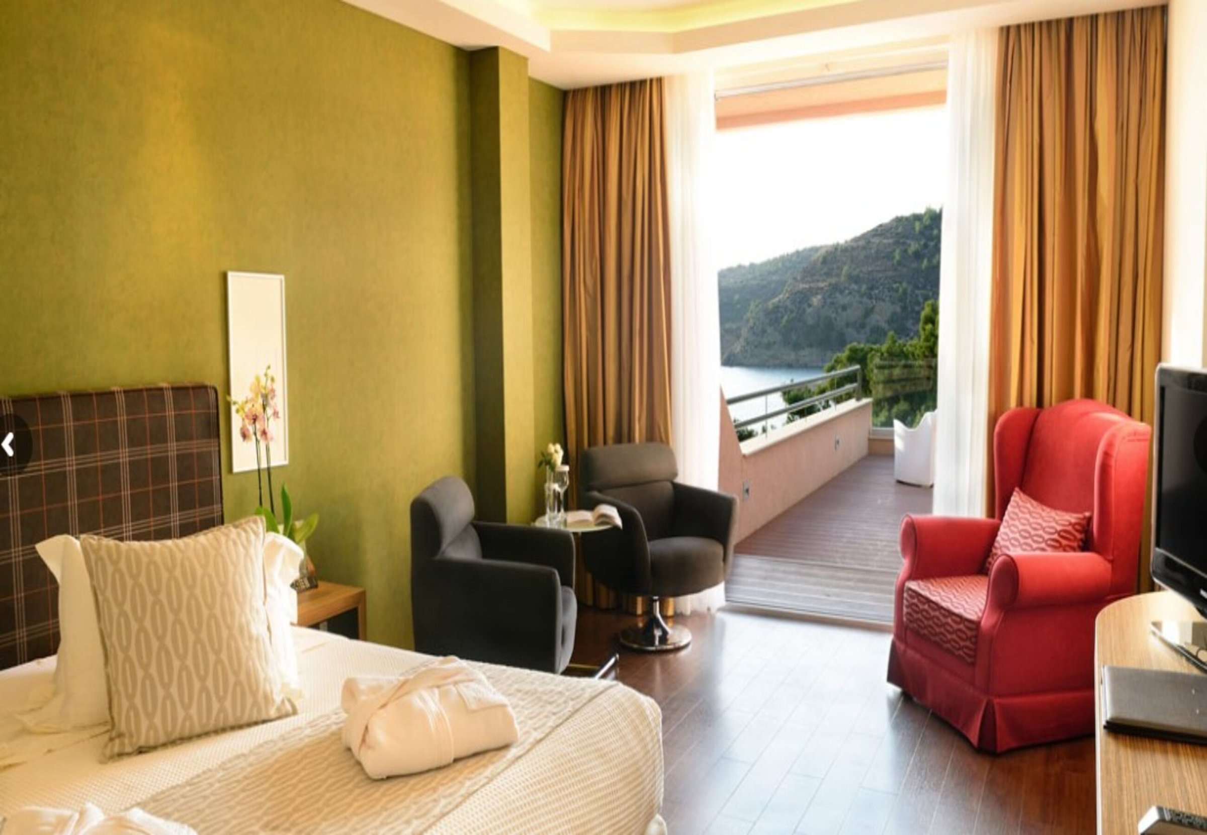 ROYAL PARADISE BEACH RESORT AND SPA