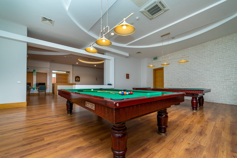 COMMODORE ELITE SUITE-SPA ADULT ONLY 18+