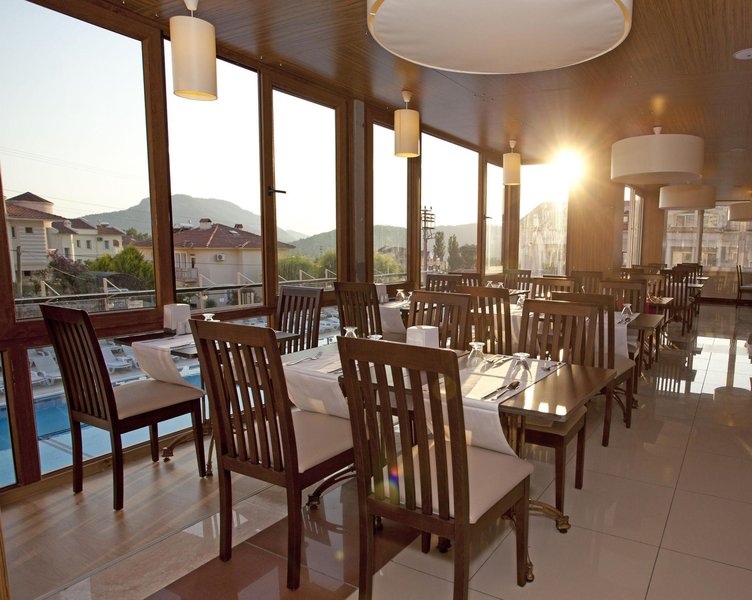AES CLUB HOTEL