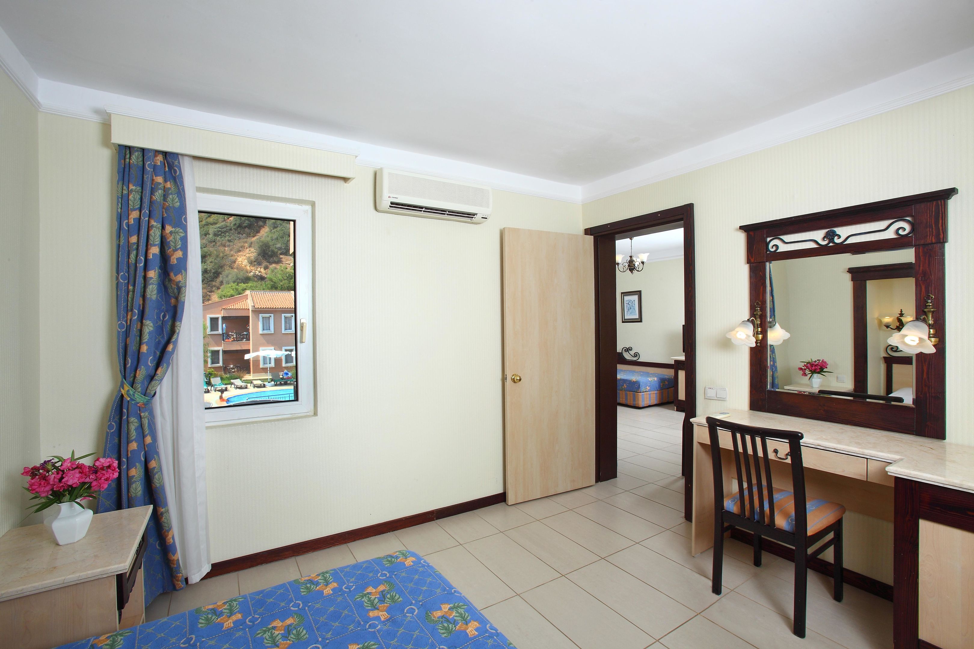 CLUB YALI RESORT