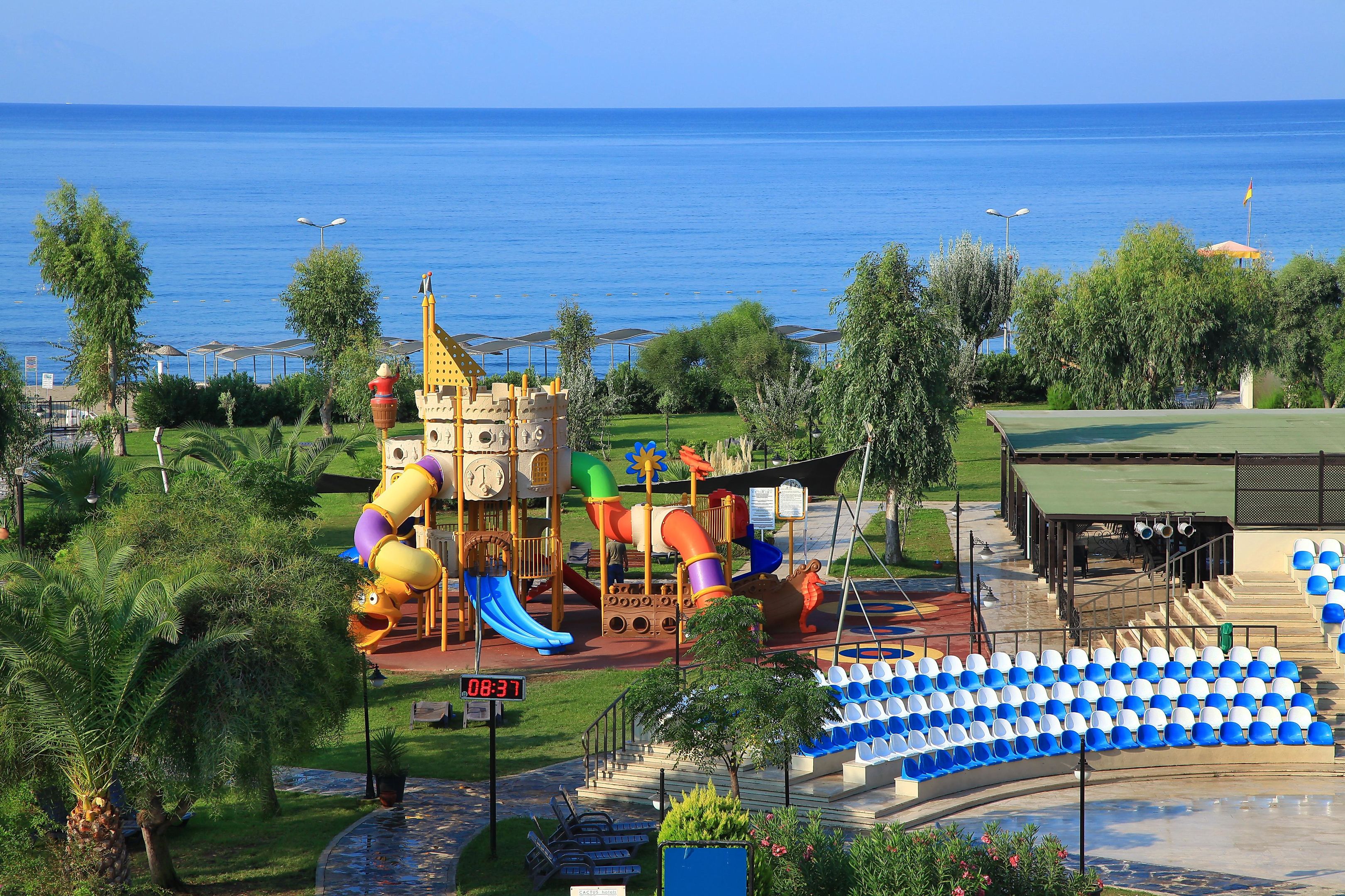 CLUB YALI RESORT