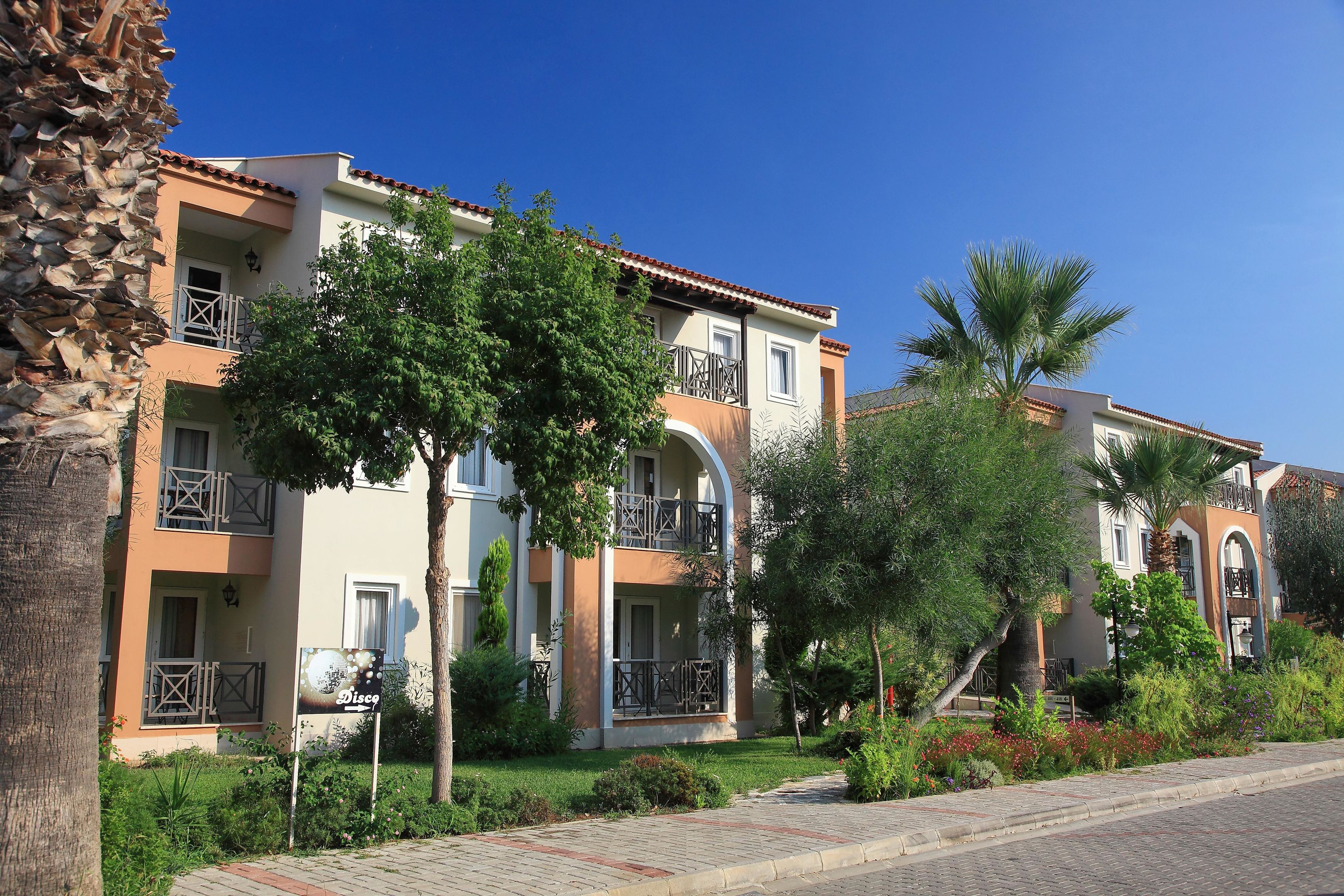 CLUB YALI RESORT