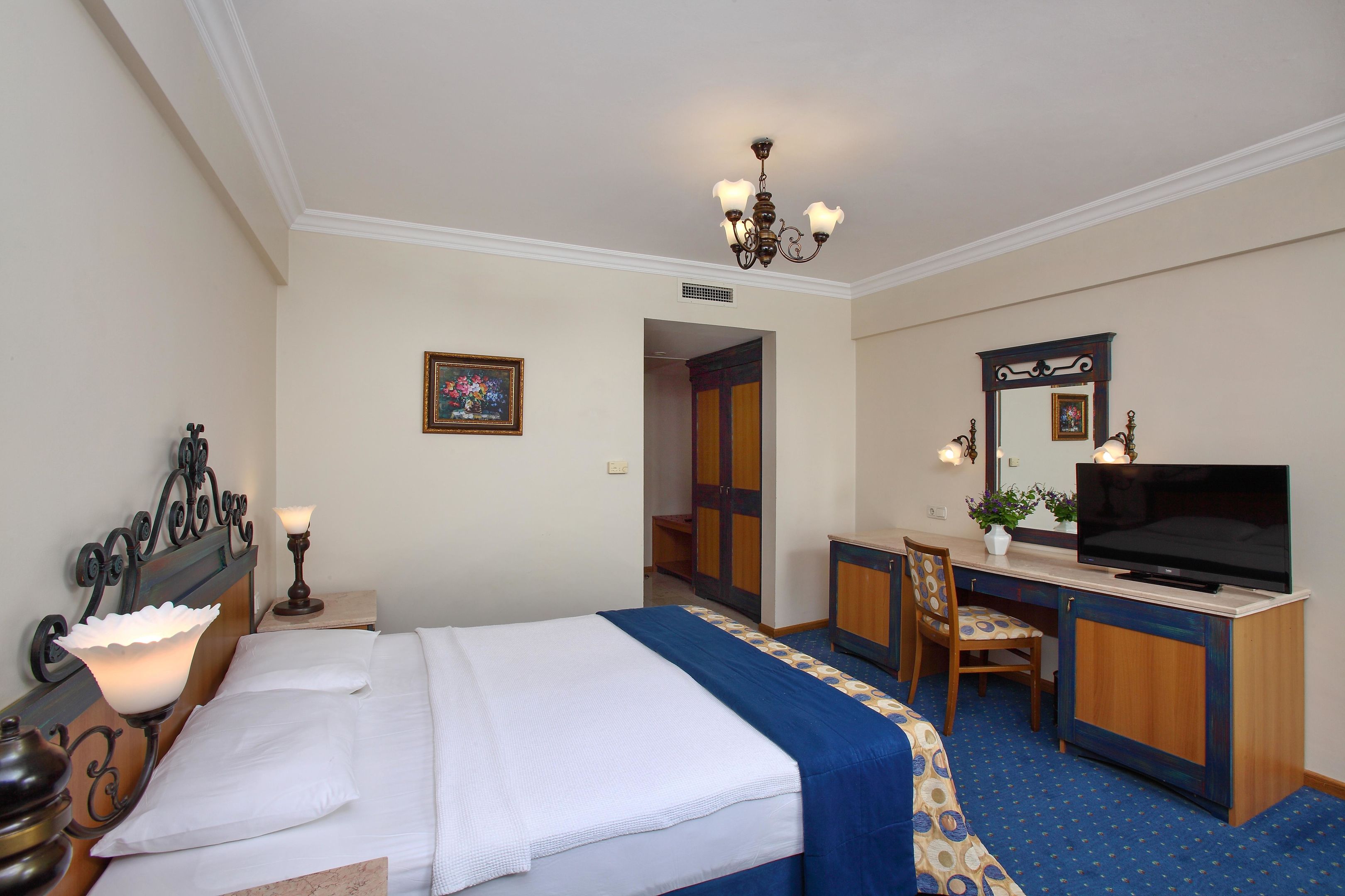 CLUB YALI RESORT