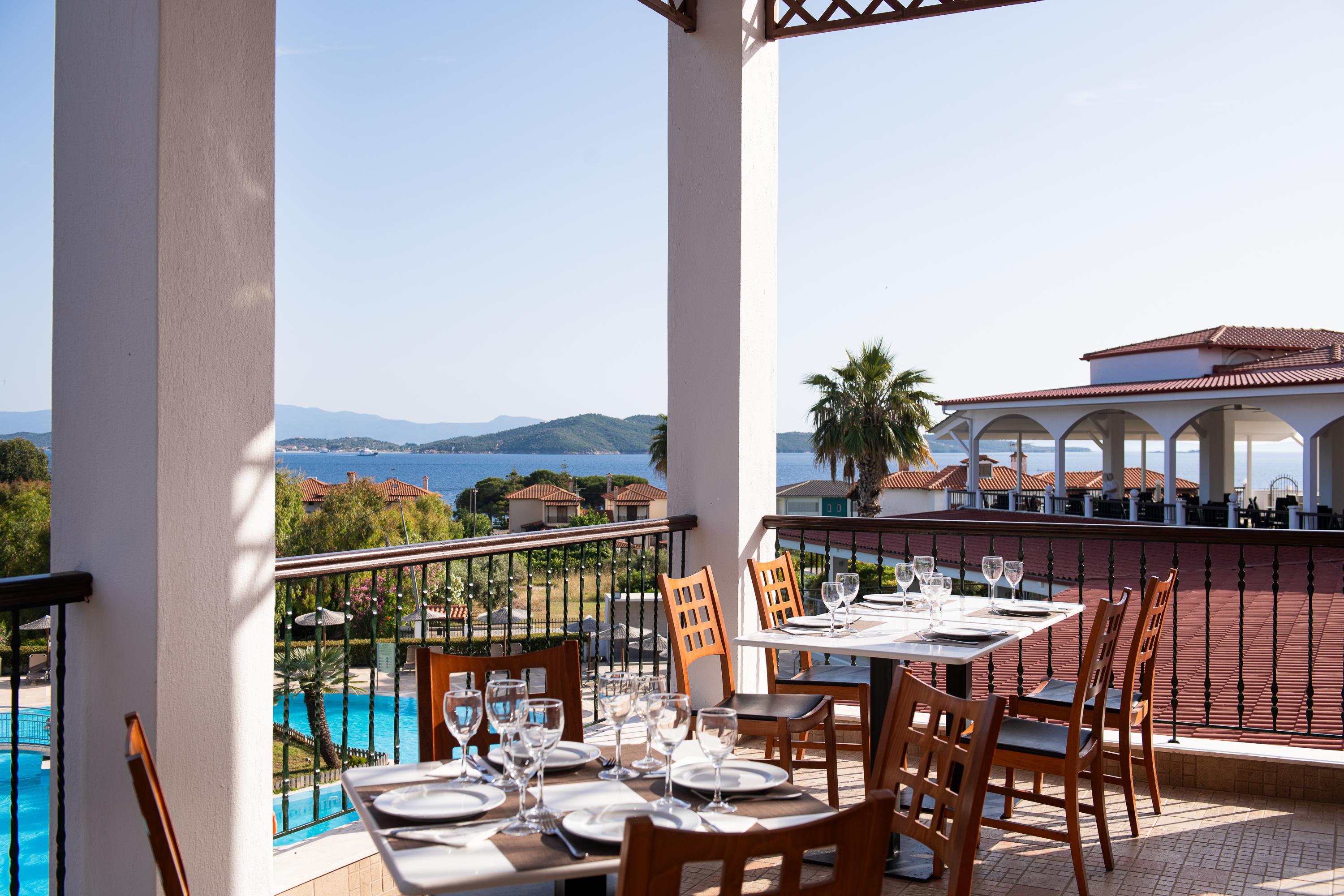 ALEXANDROS PALACE HOTEL AND SUITES