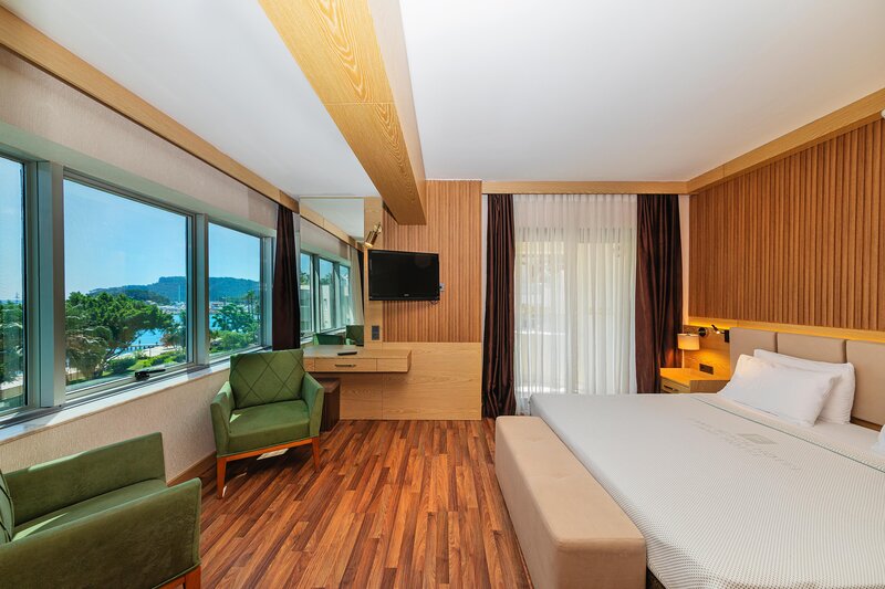 FAME BEACH HOTEL