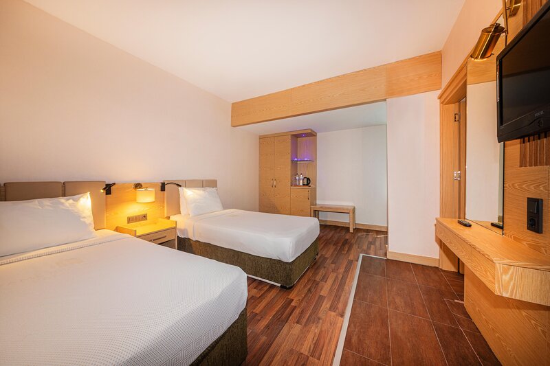 FAME BEACH HOTEL