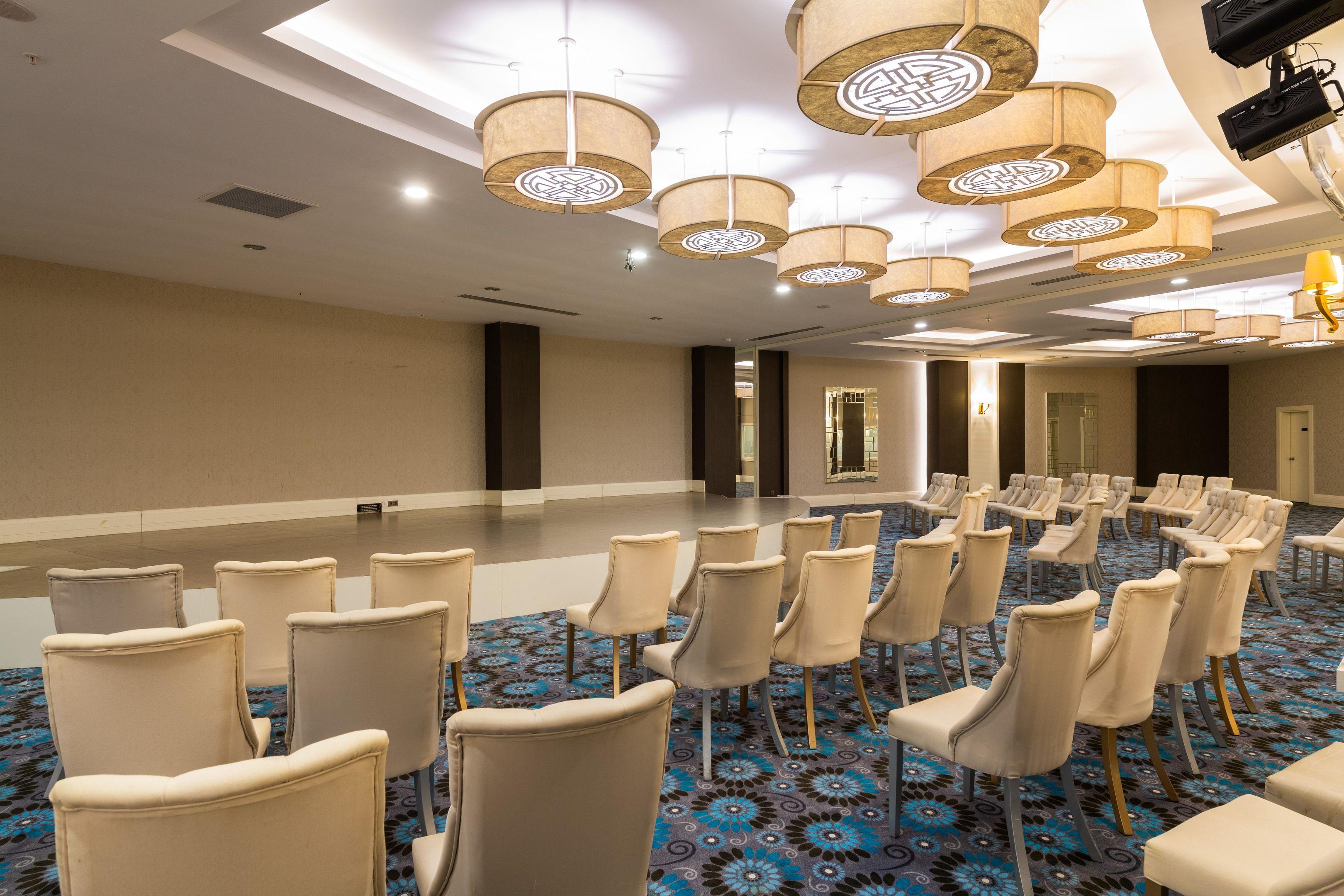 KIRMAN BELAZUR RESORT-SPA