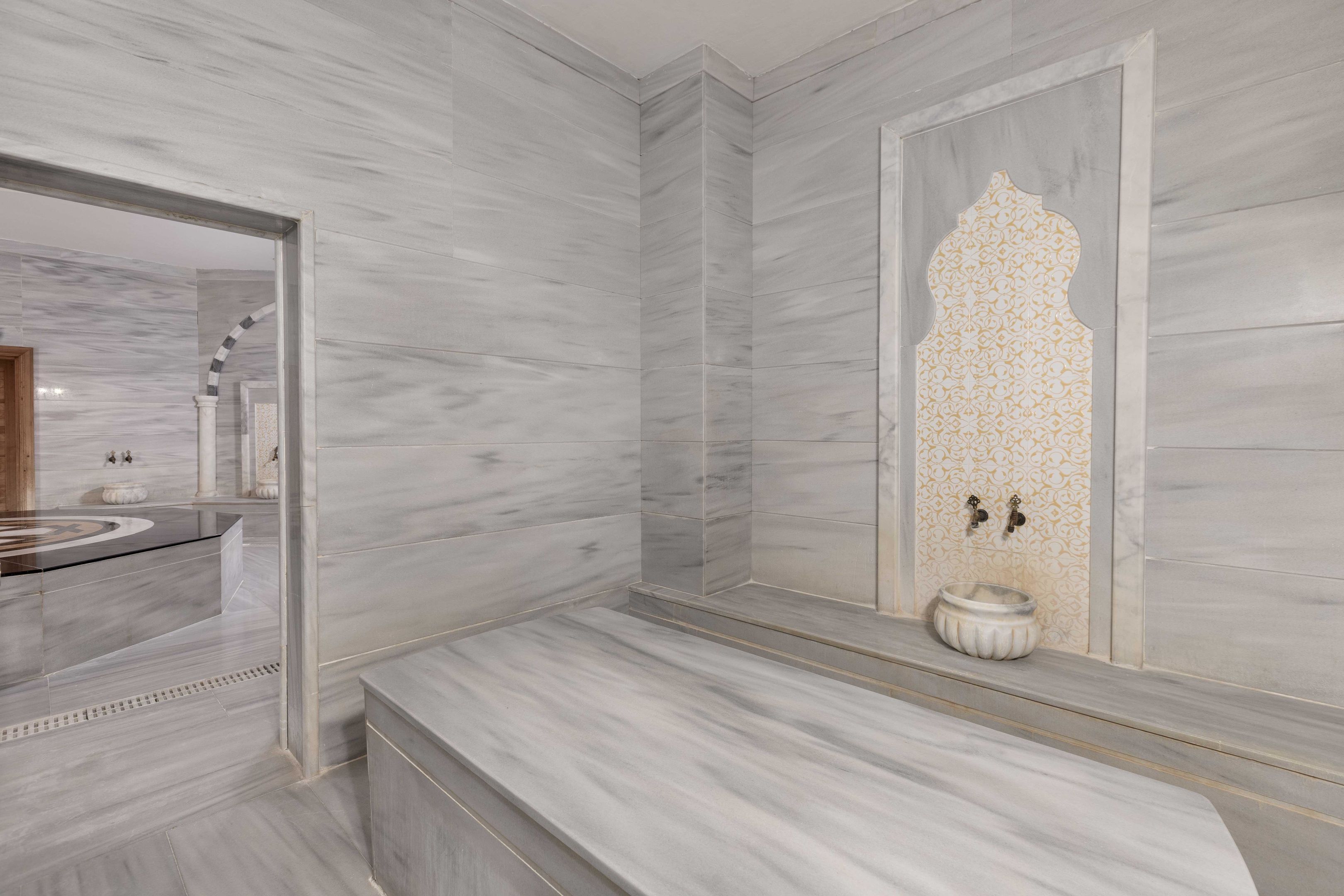 KIRMAN BELAZUR RESORT-SPA