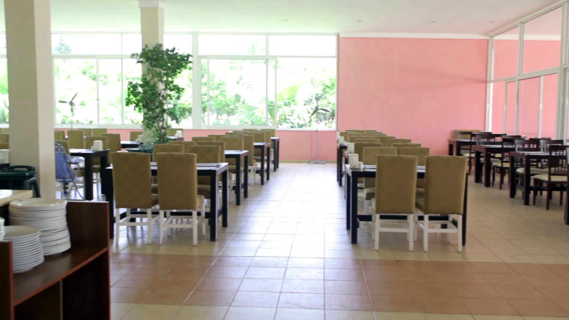 CASTLE PARK HOTEL