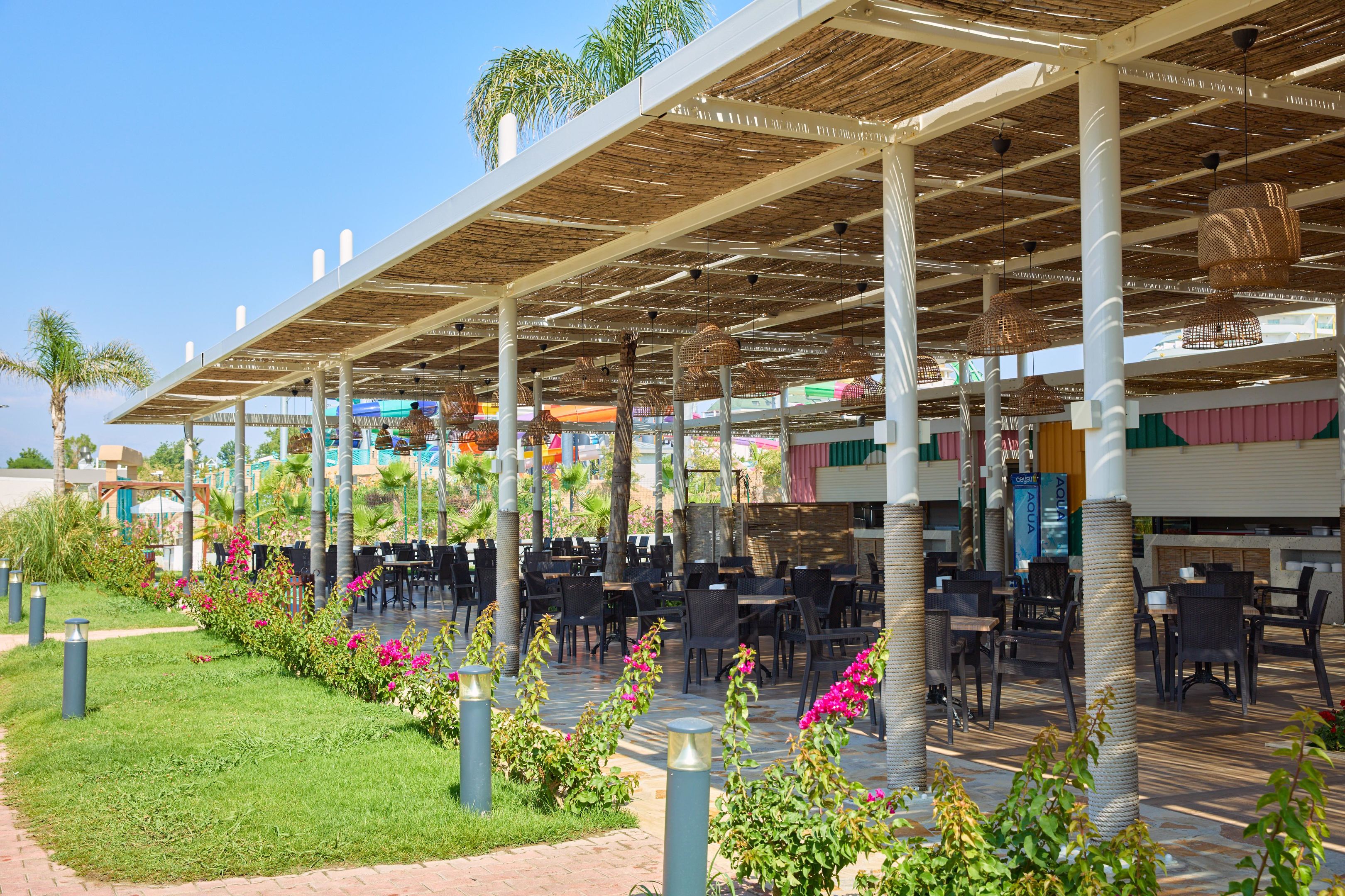 GRAND PARK LARA