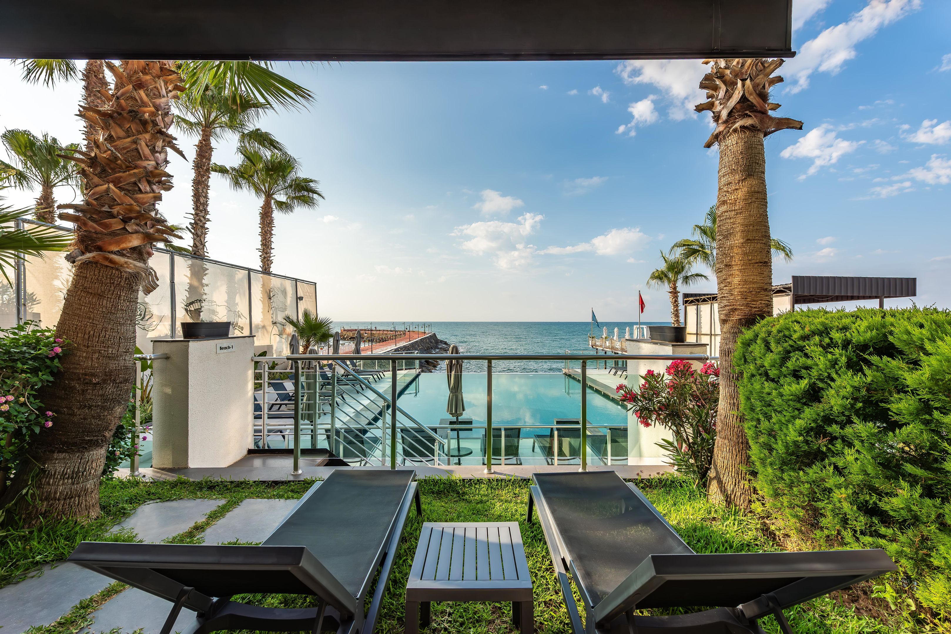 WHITE CITY RESORT