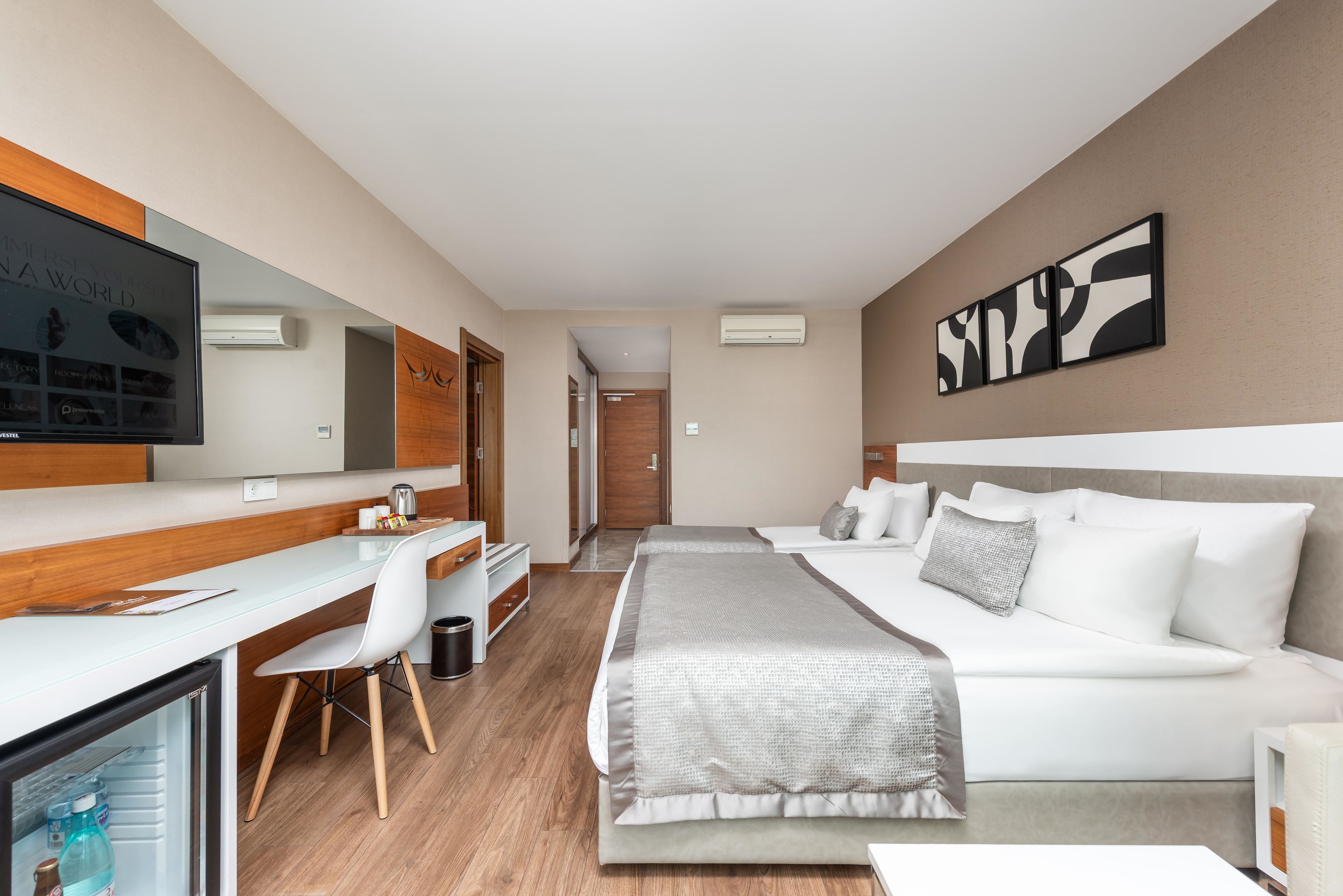 WHITE CITY RESORT