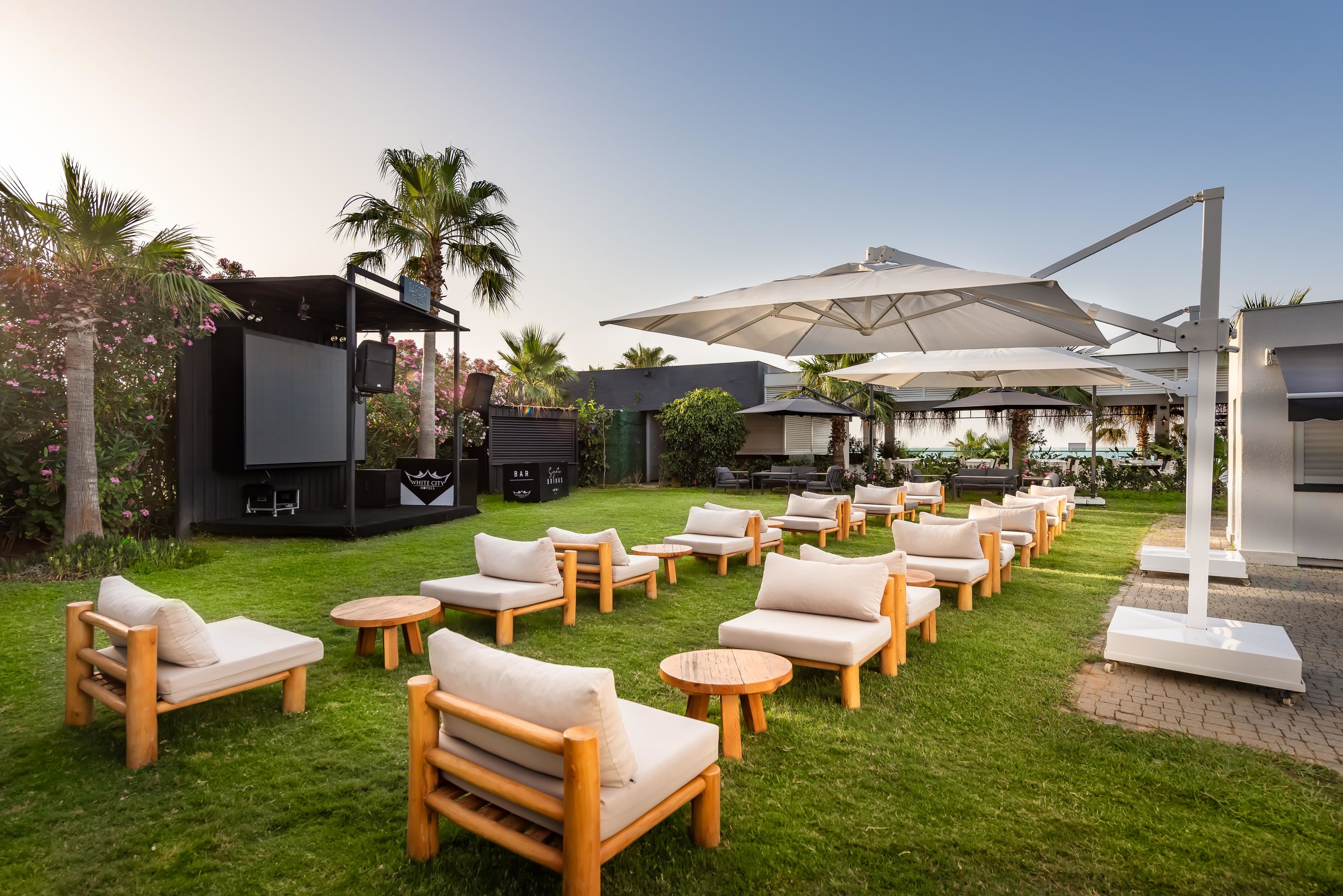 WHITE CITY RESORT