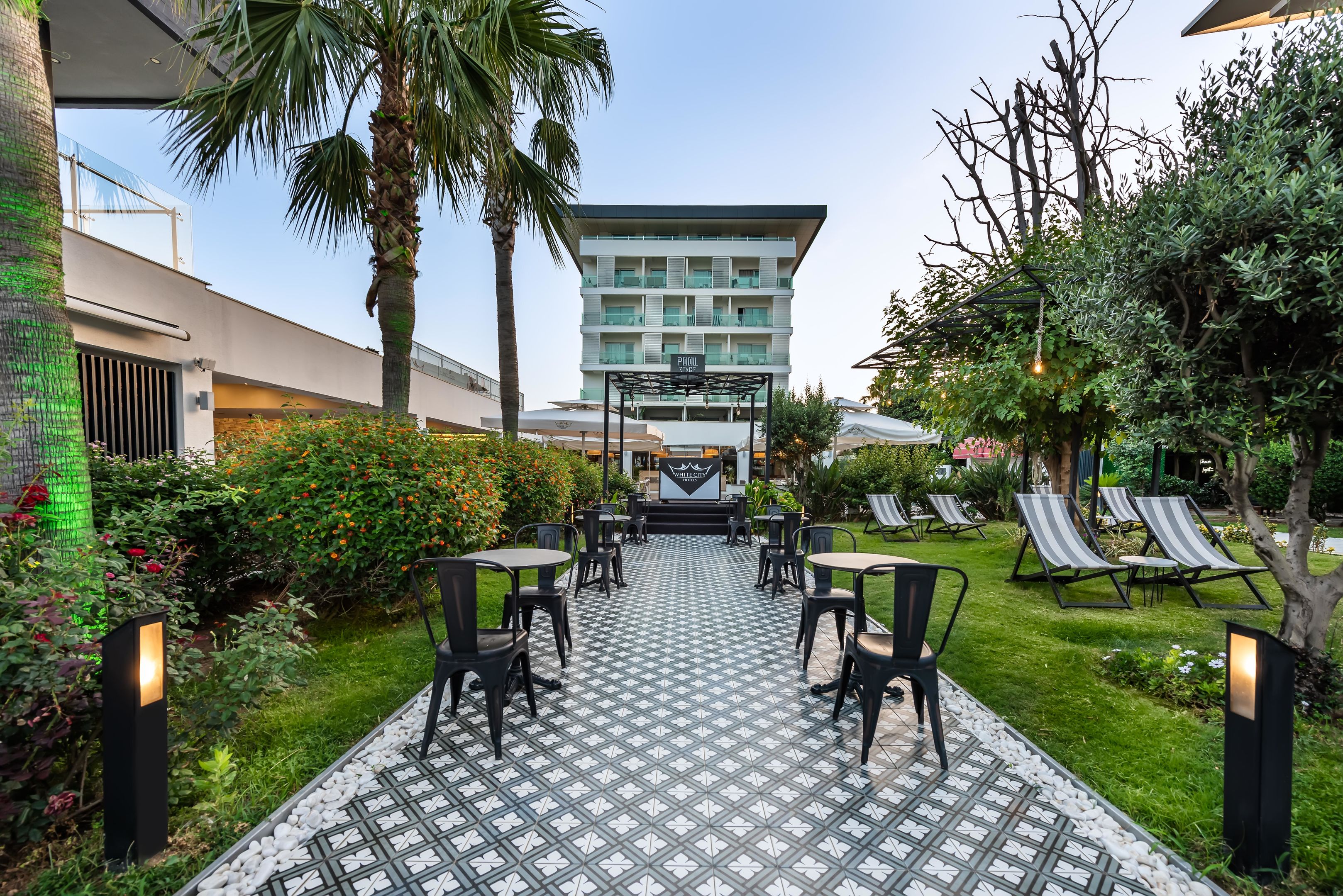 WHITE CITY RESORT