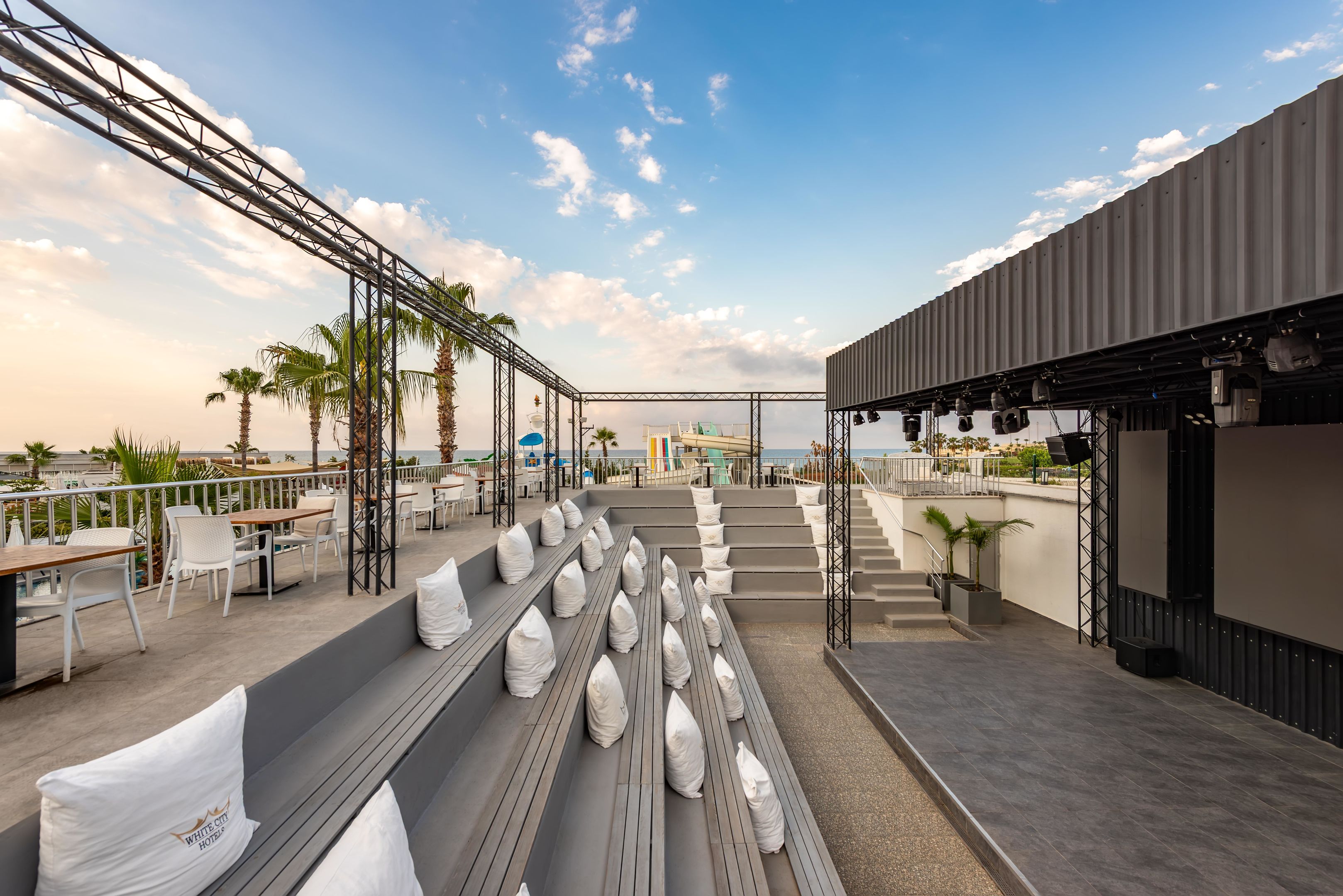 WHITE CITY RESORT