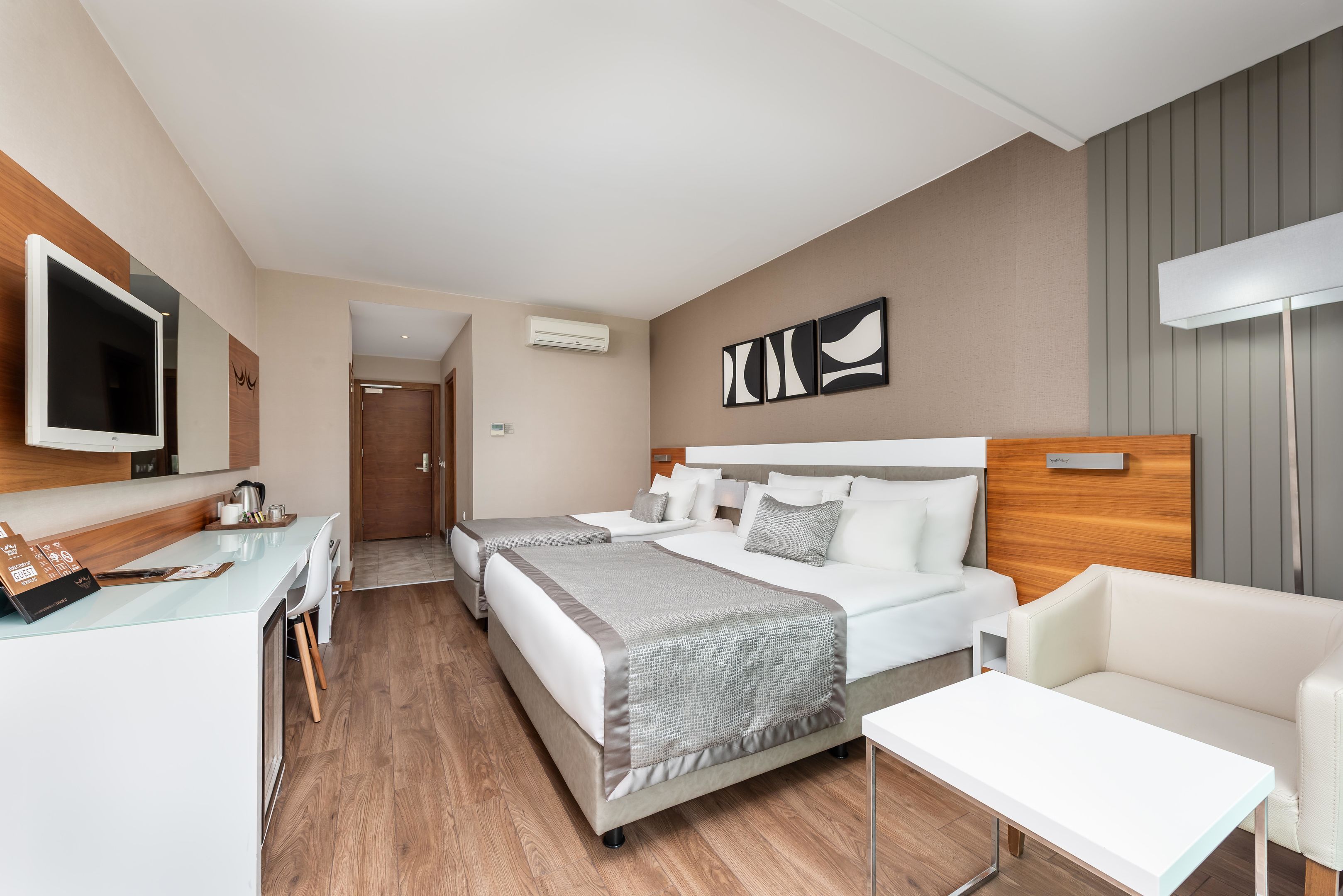 WHITE CITY RESORT