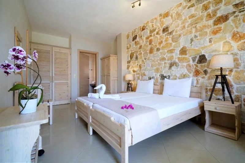 AGORASTOS HOTEL