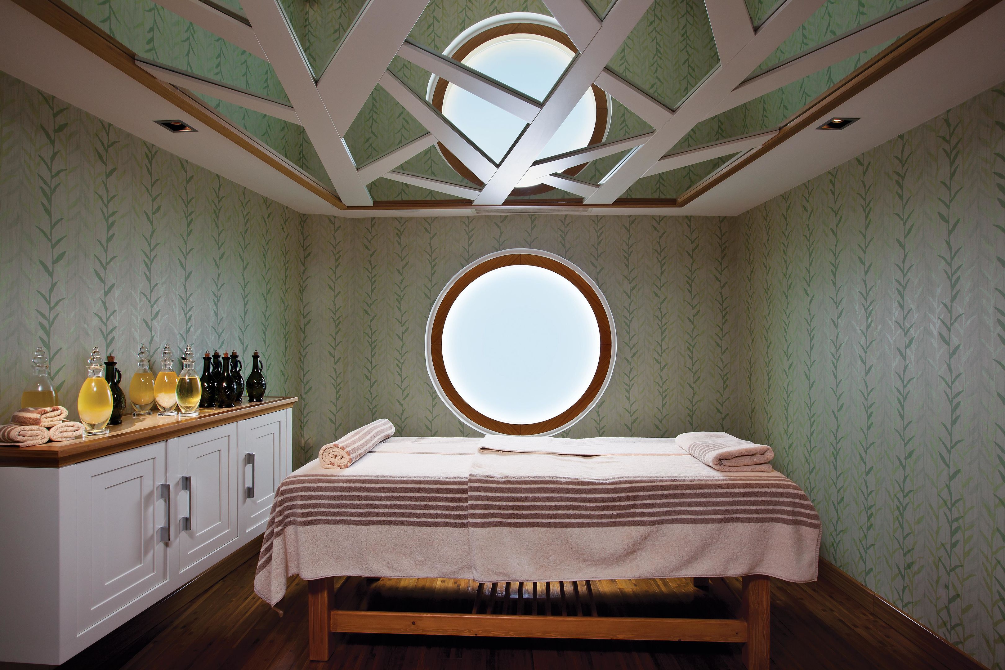 PALOMA SENCIA (ex. CORNELIA DELUXE RESORT )