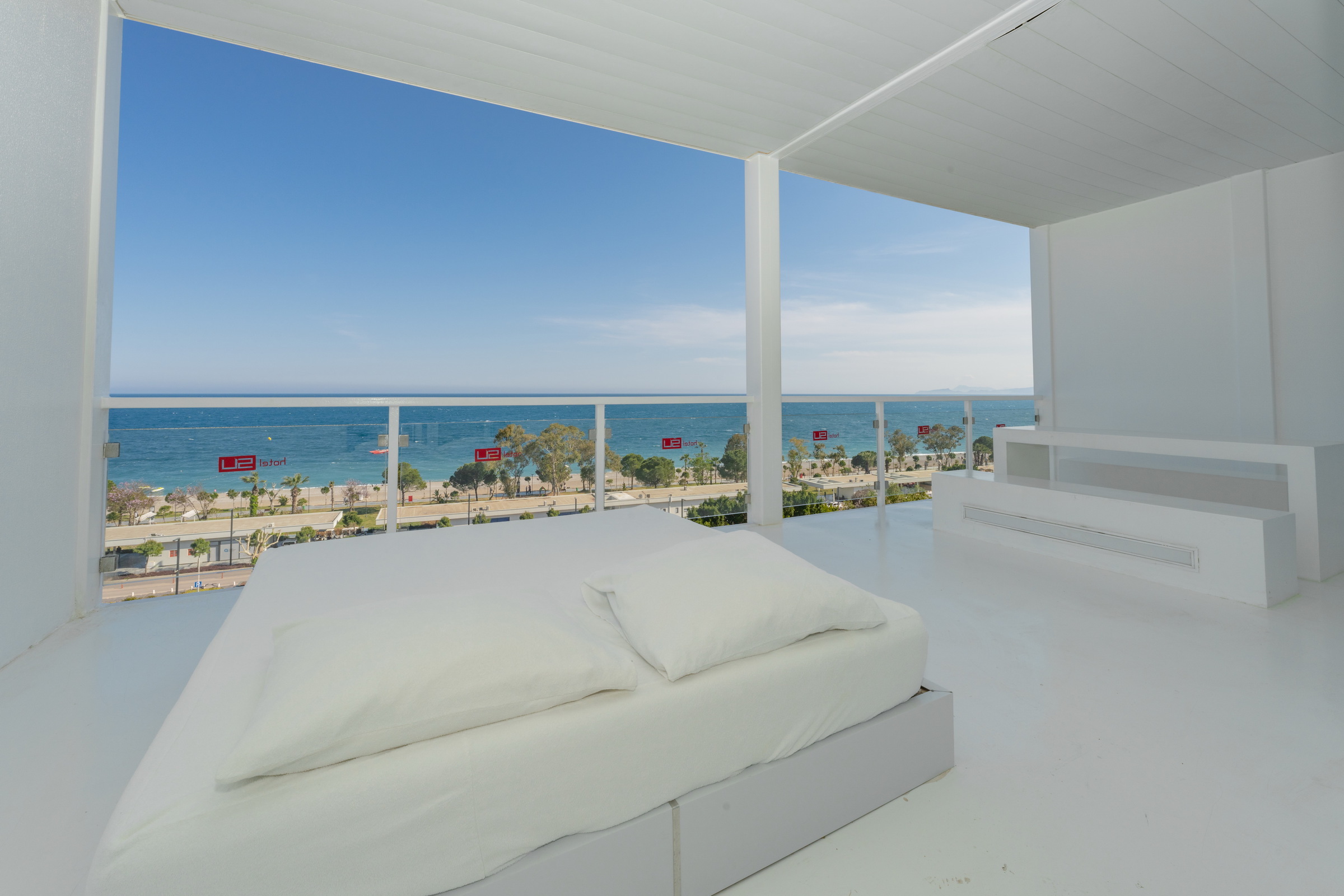 HOTEL SU