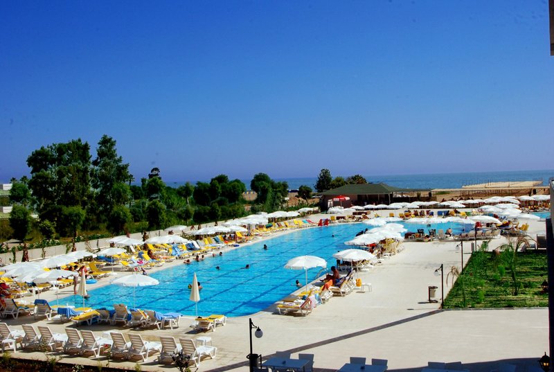 HEDEF BEACH RESORT