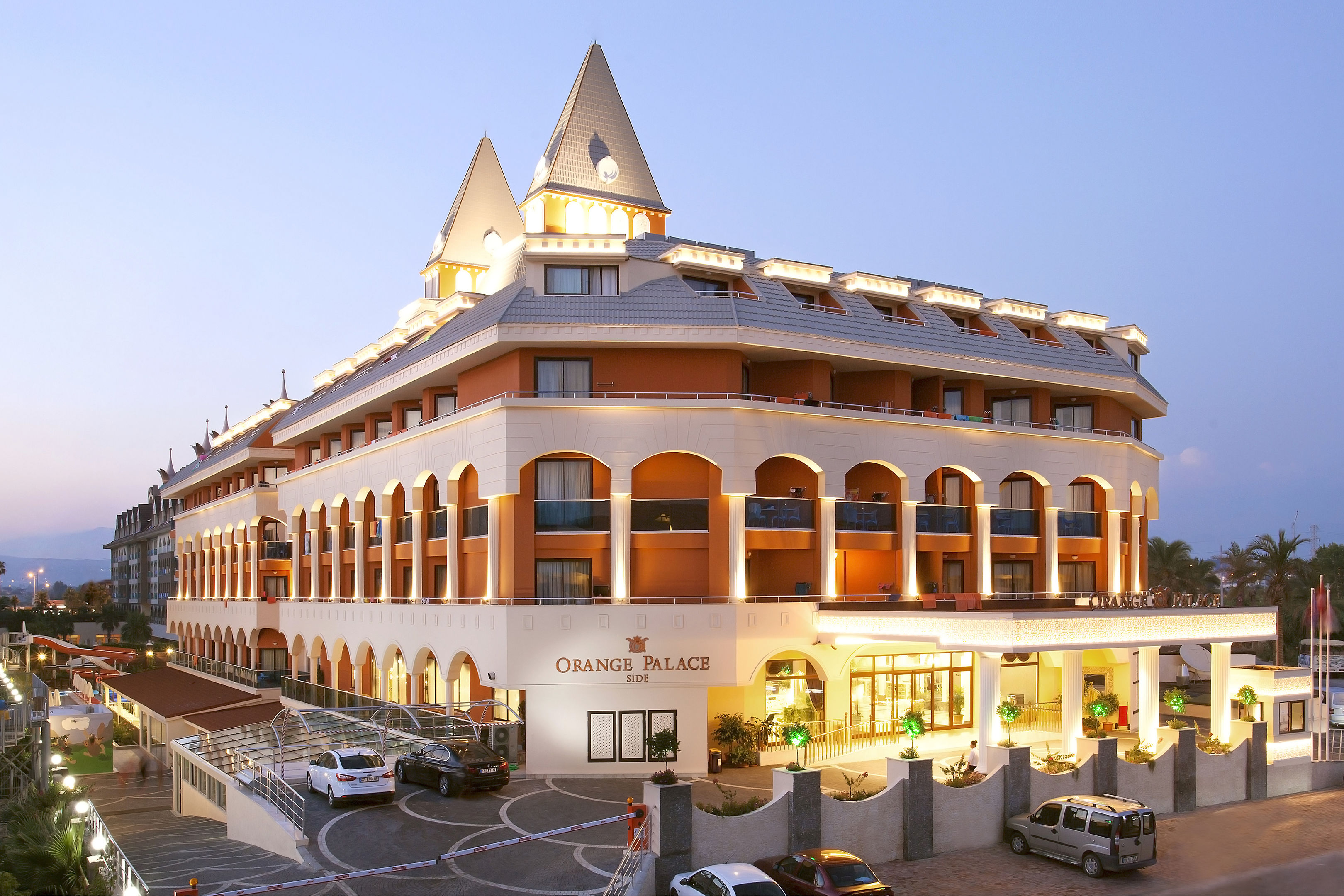 ORANGE PALACE SIDE