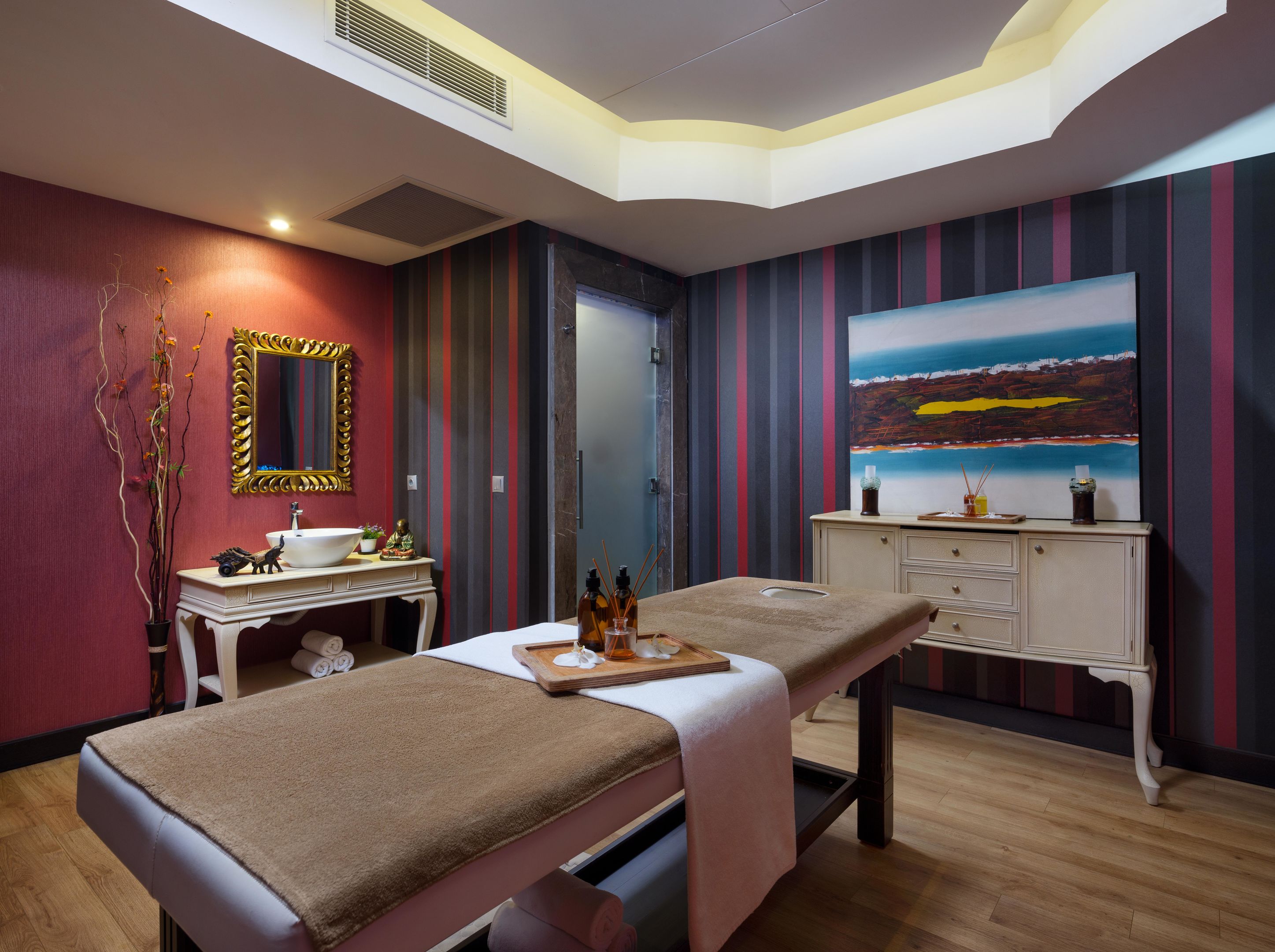 RUBI PLATINIUM SPA RESORT-SUITES