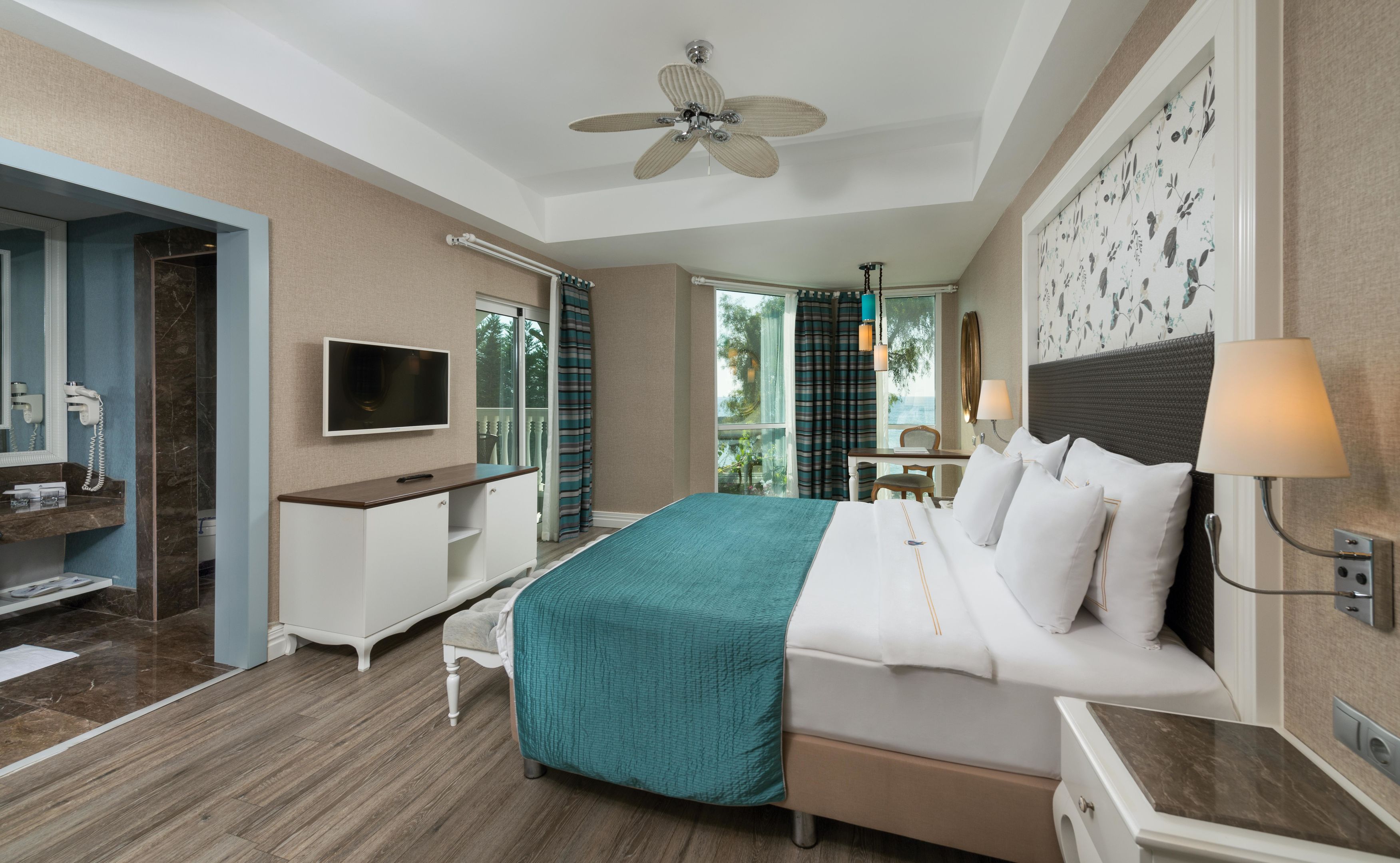 RUBI PLATINIUM SPA RESORT-SUITES