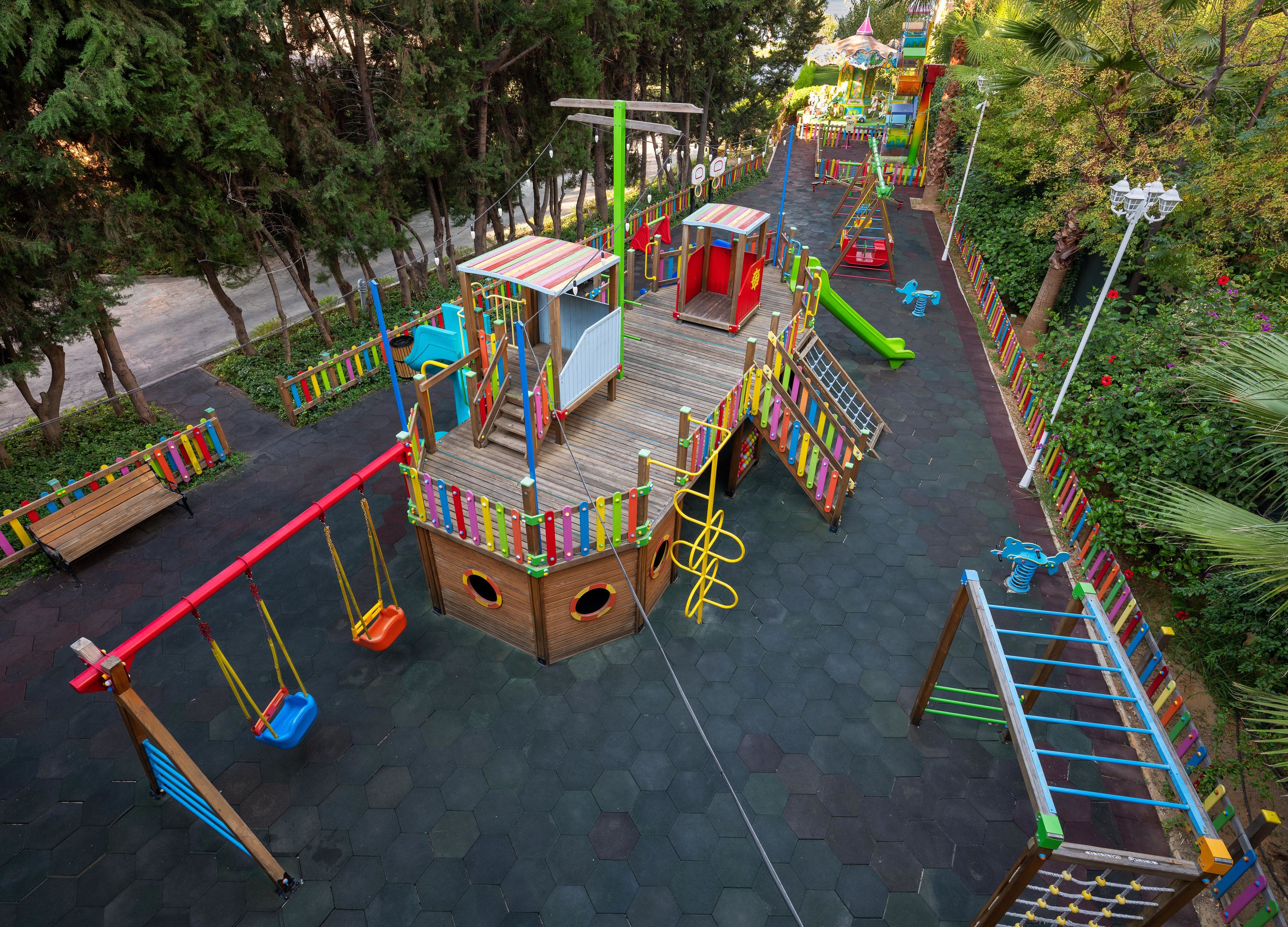 RUBI PLATINIUM SPA RESORT-SUITES